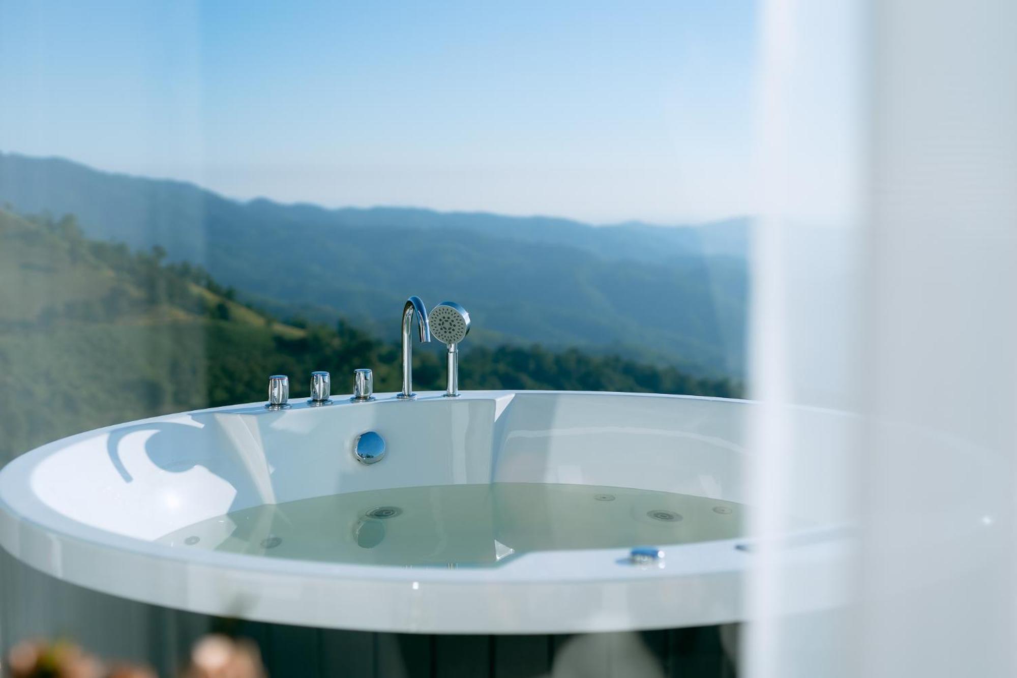 Suite Hot Tub