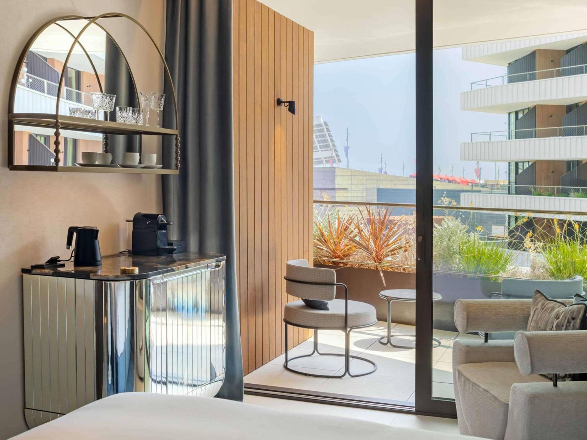 Delight King Room