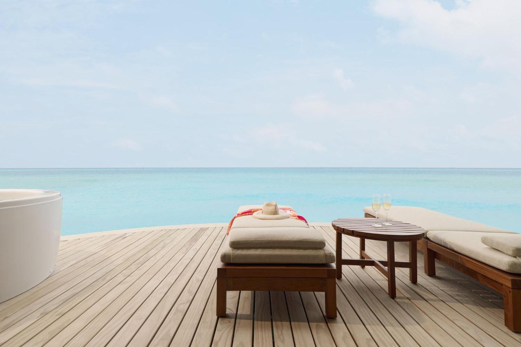 One-Bedroom Overwater Villa with Jacuzzi King,1743949708:JPEG