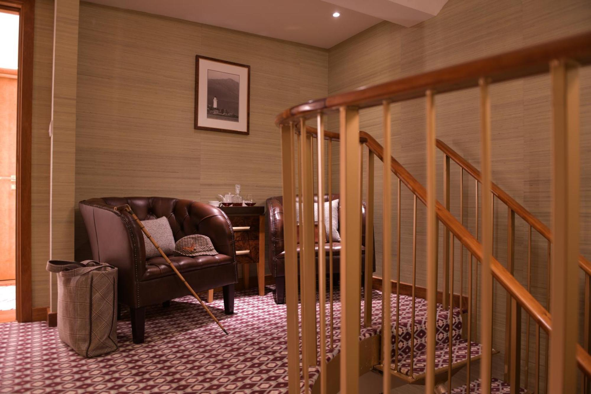 Luxury Duplex Suite,1743988920:JPEG