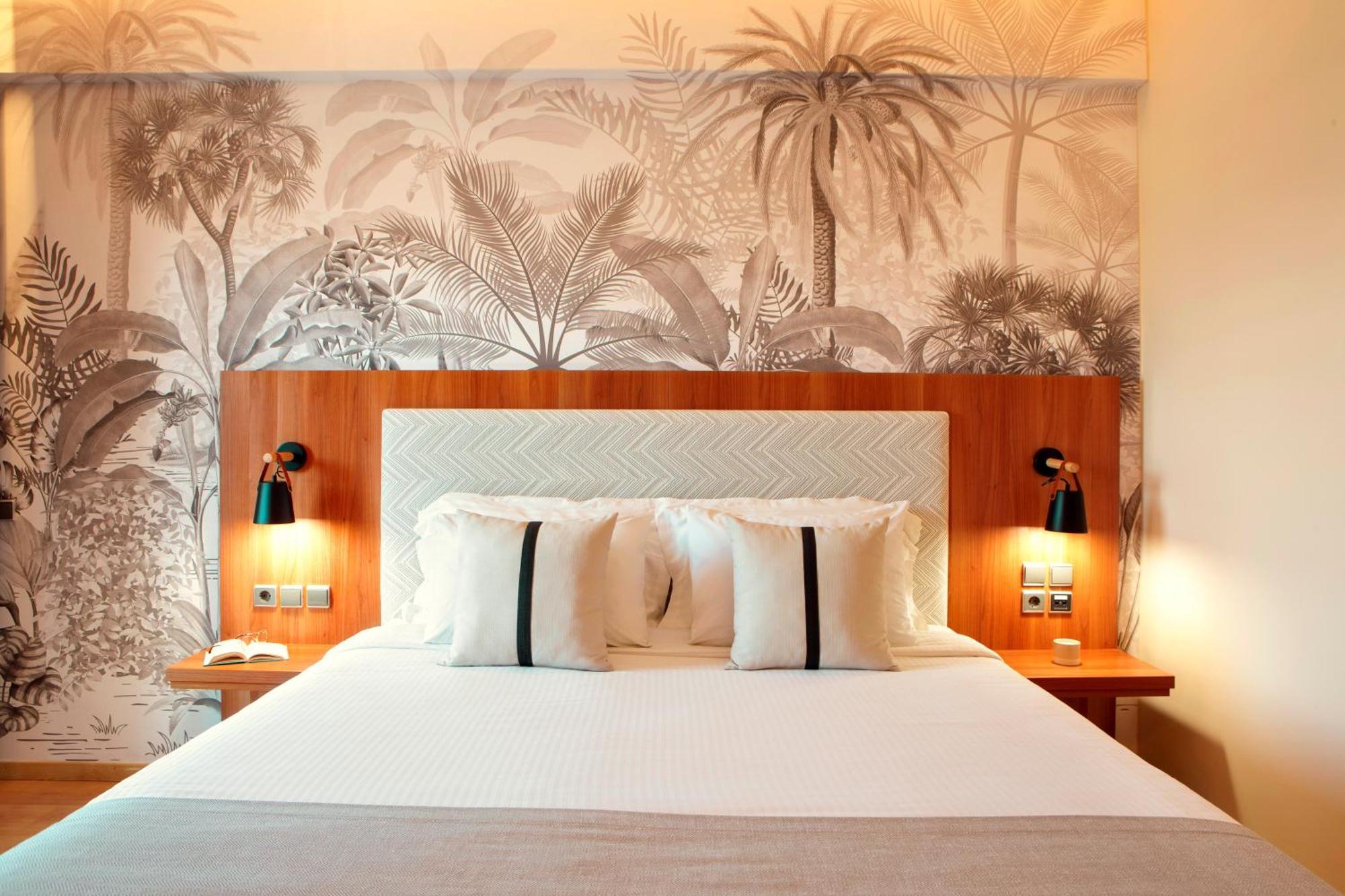Superior Room Side Sea View