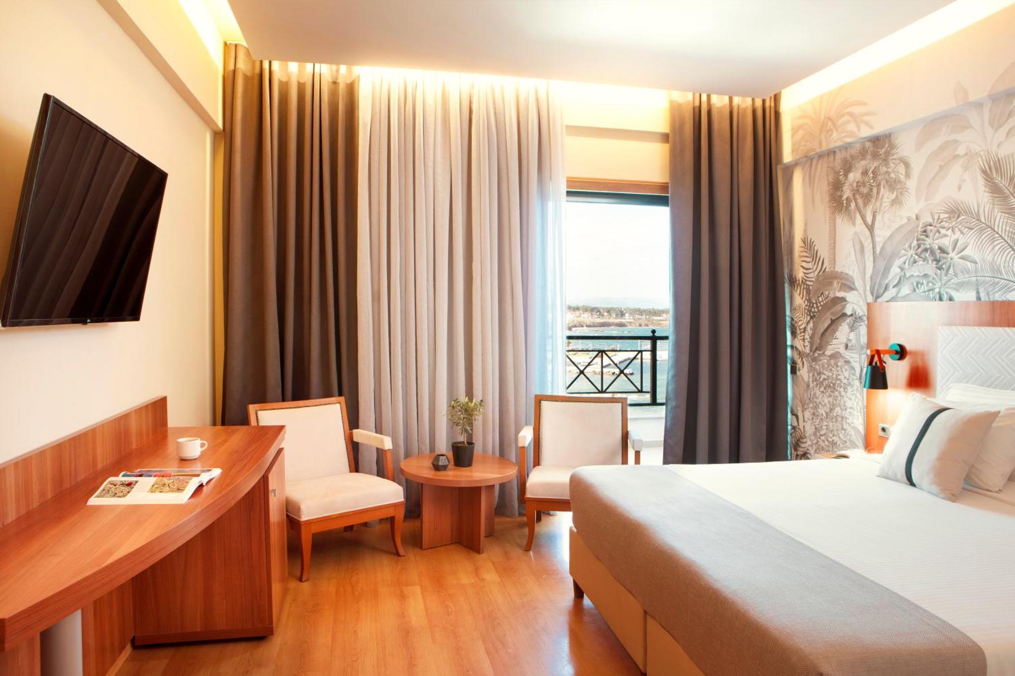 Superior Room Side Sea View