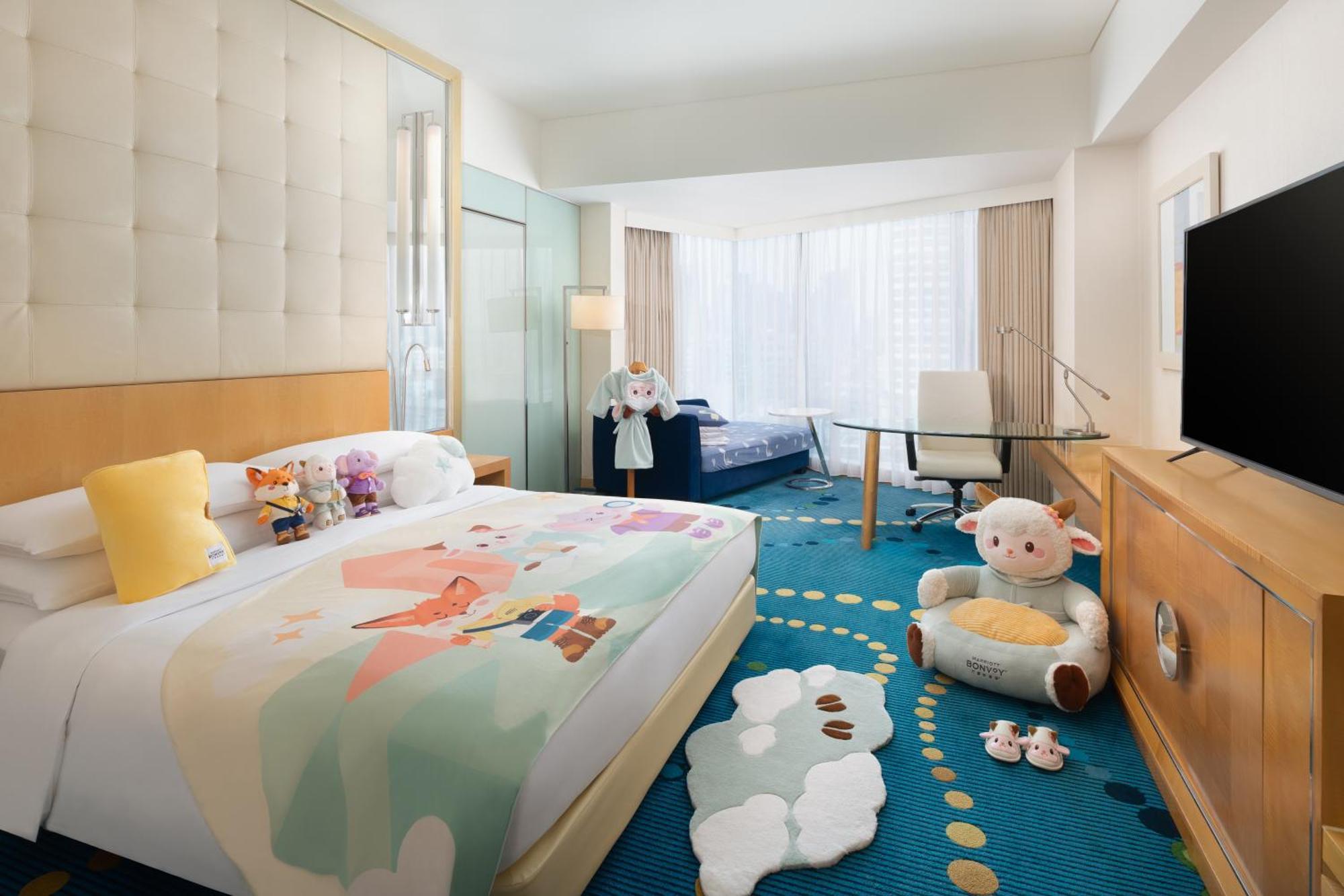 Marriott Squad Family King Room Sofa Bed