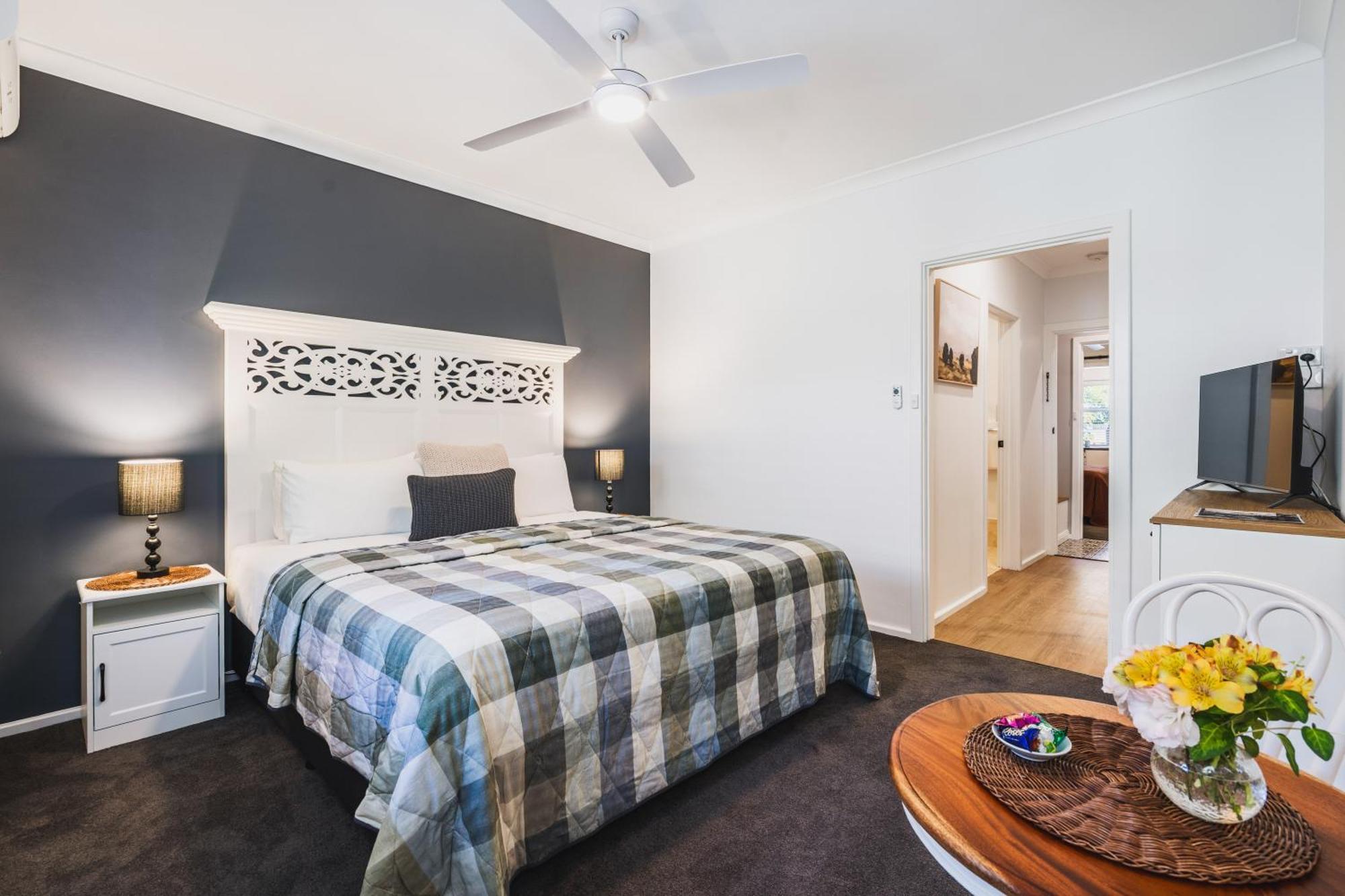 Superior King Room (room 3)