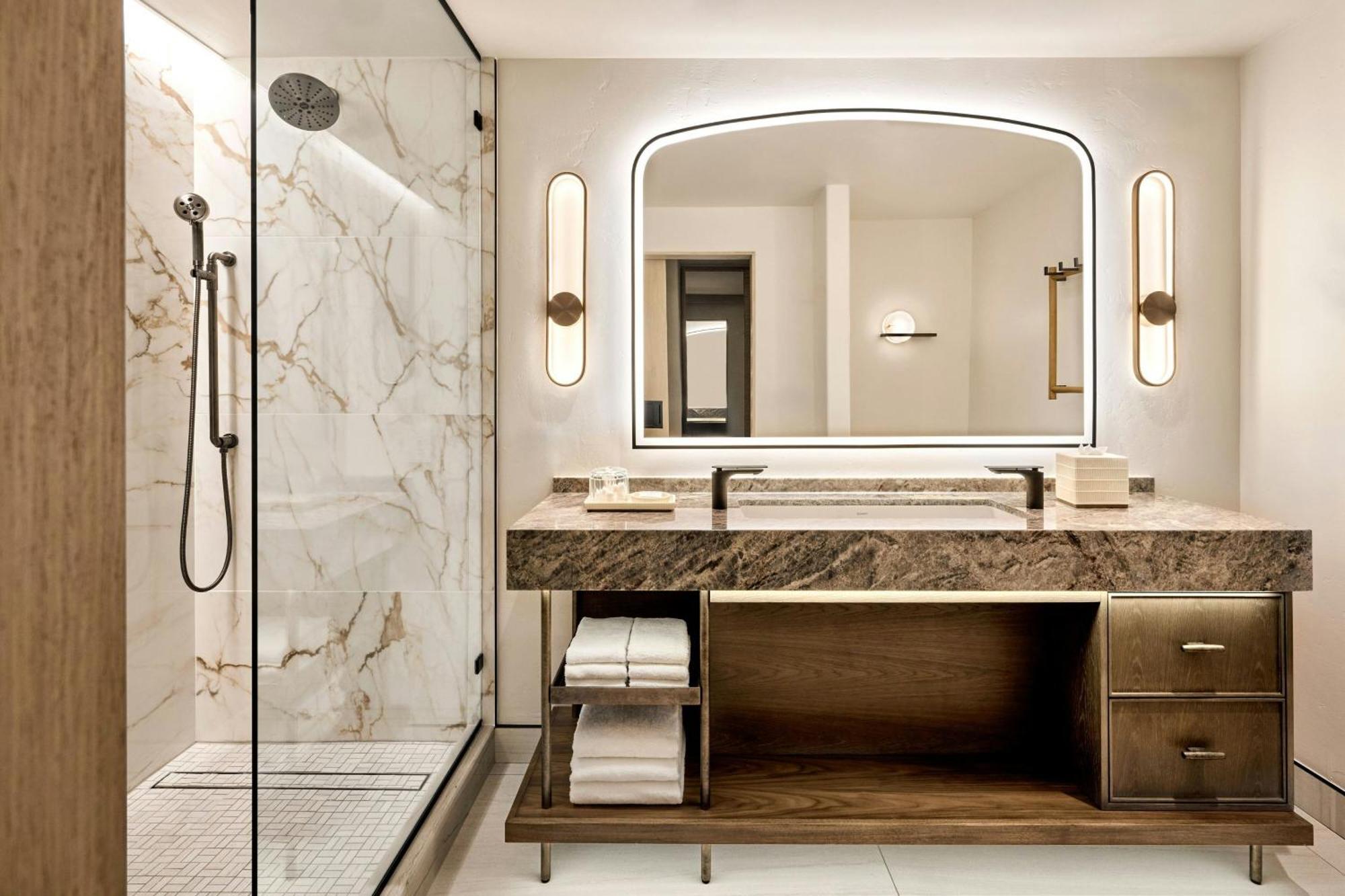 King Room Roll Shower Mobility Hearing Accessible