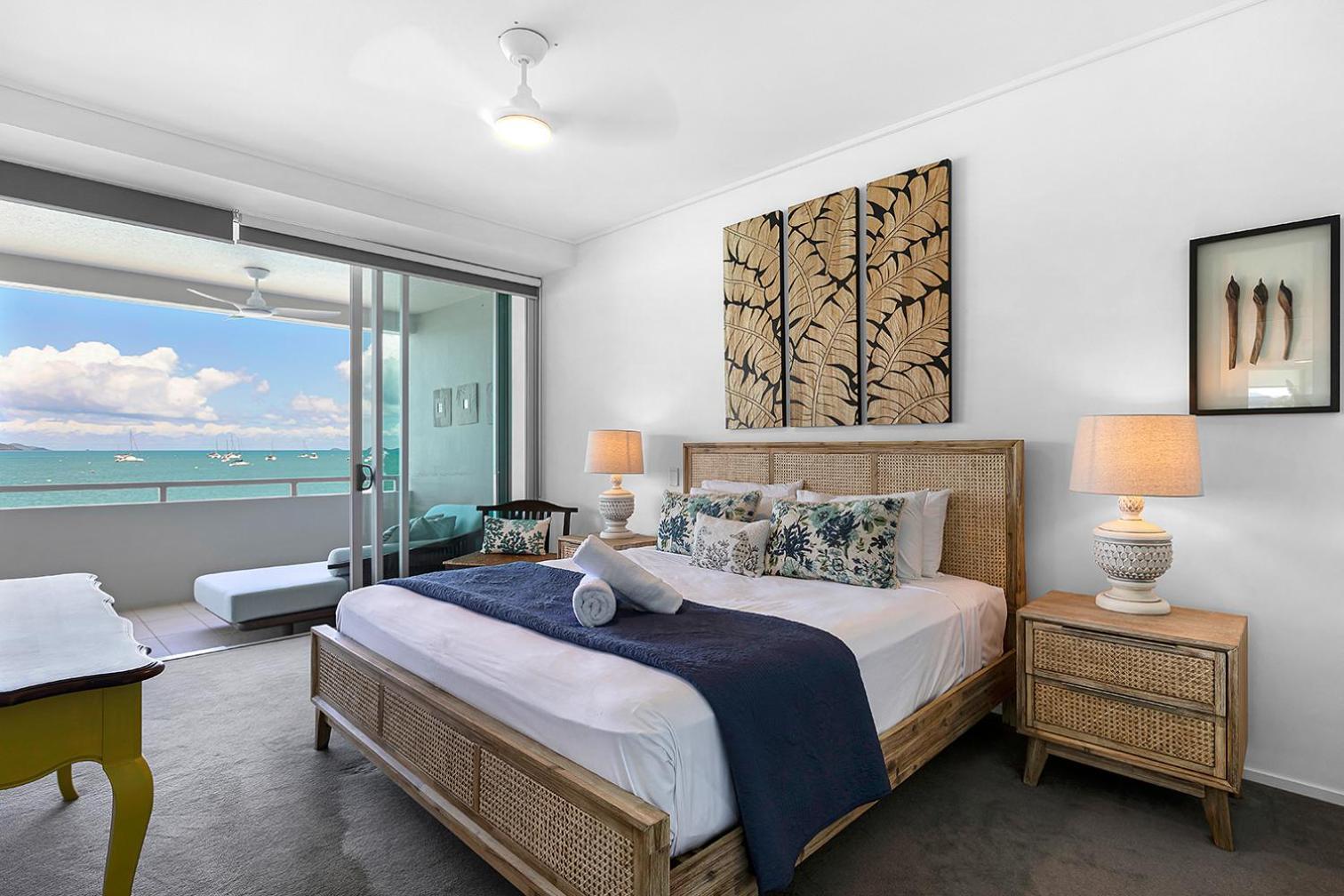 2 Bedroom 2 Bathroom Superior Waterfront Apartment