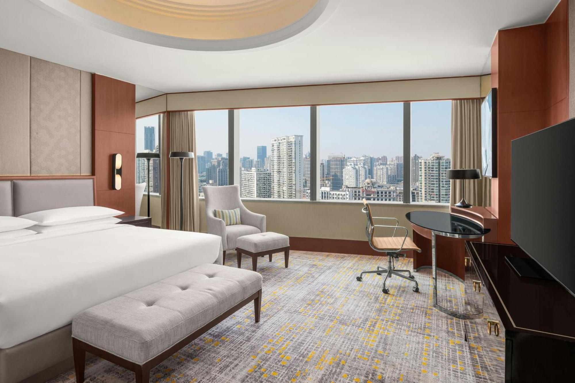 Superior Deluxe King Room