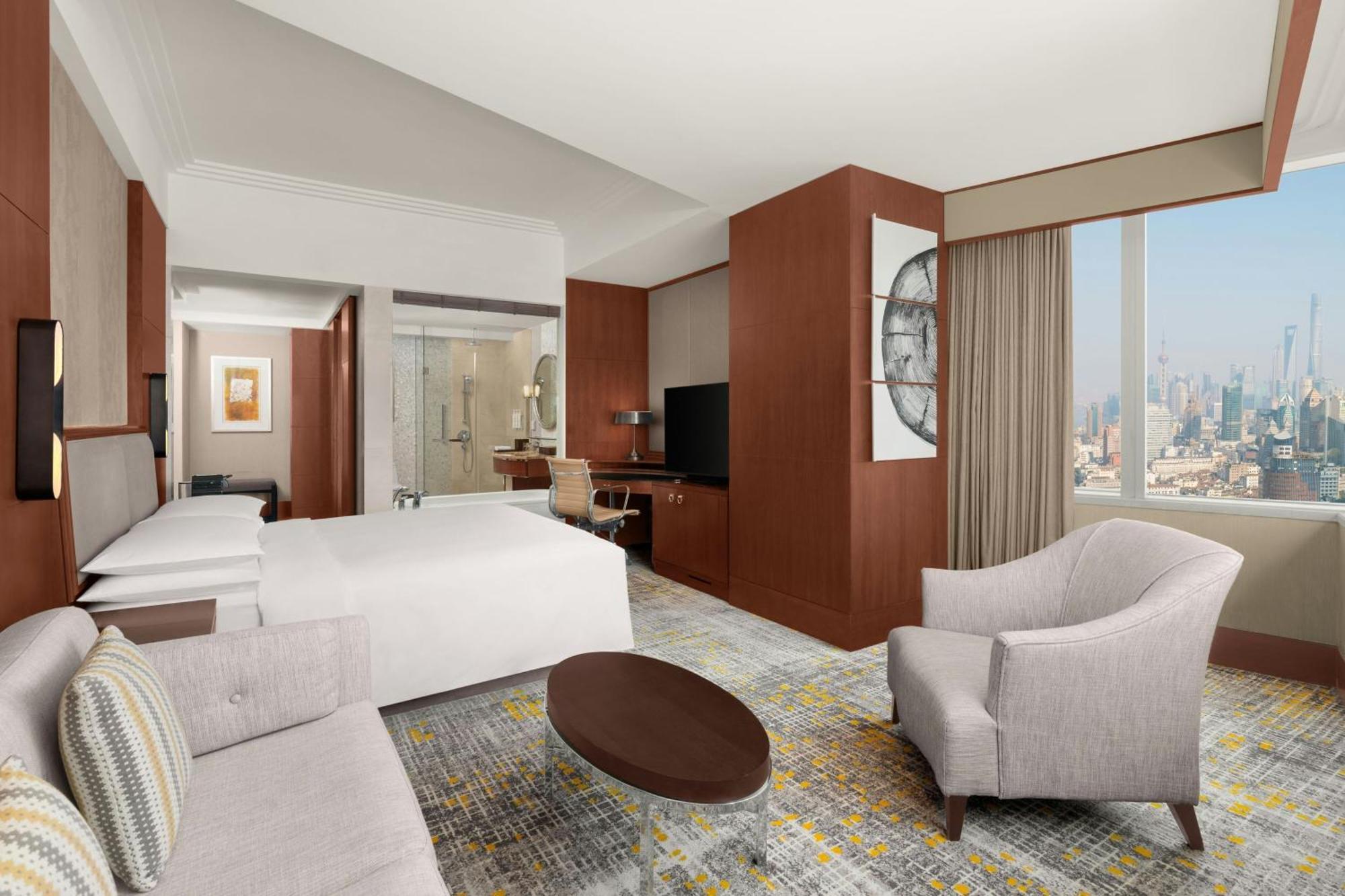 Skyline Bund View King Room