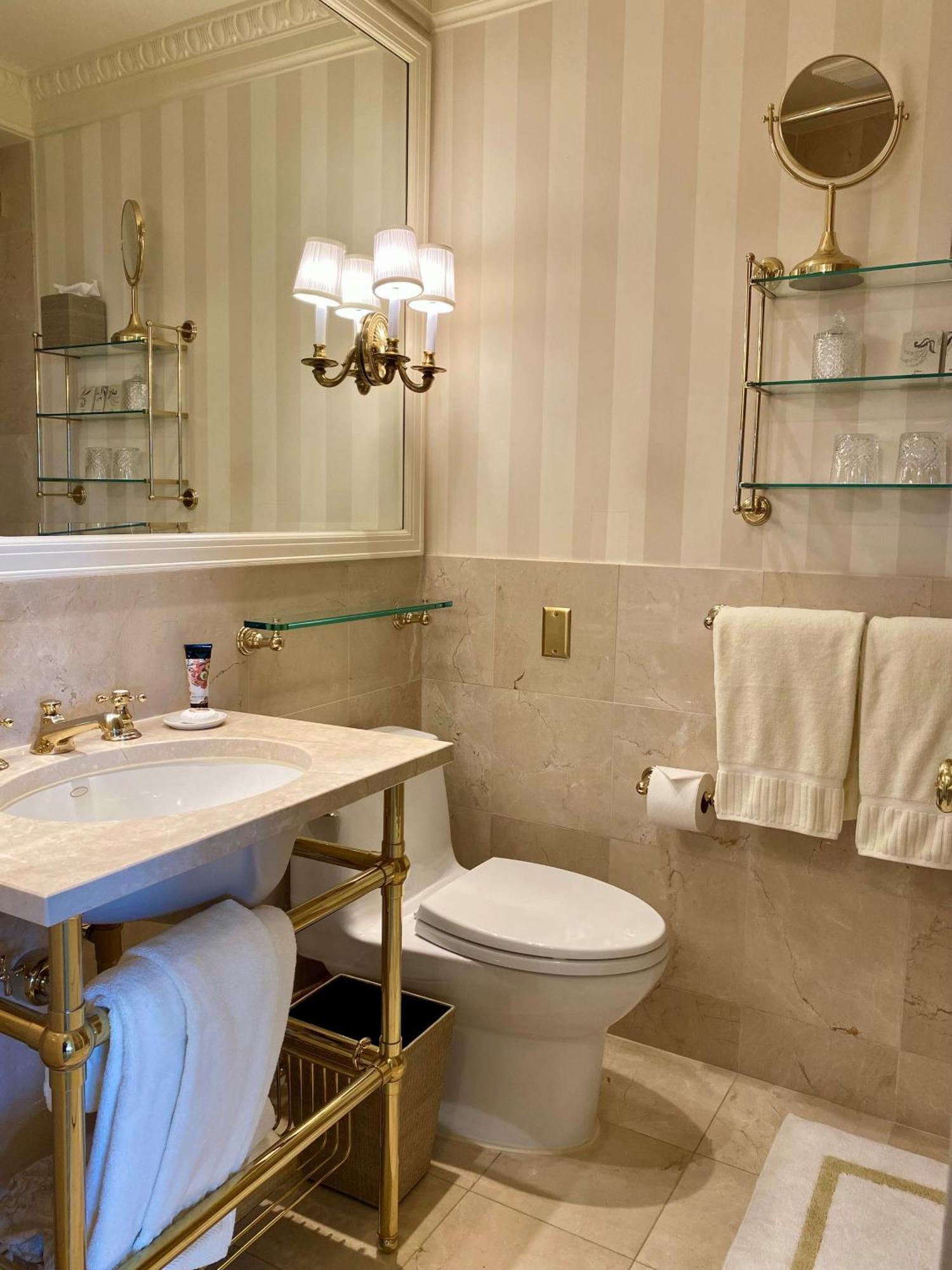 Single Room Bathroom