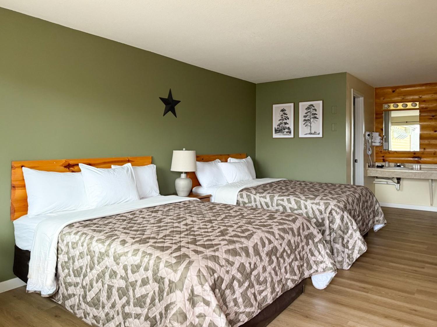 Queen Room Two Queen Beds