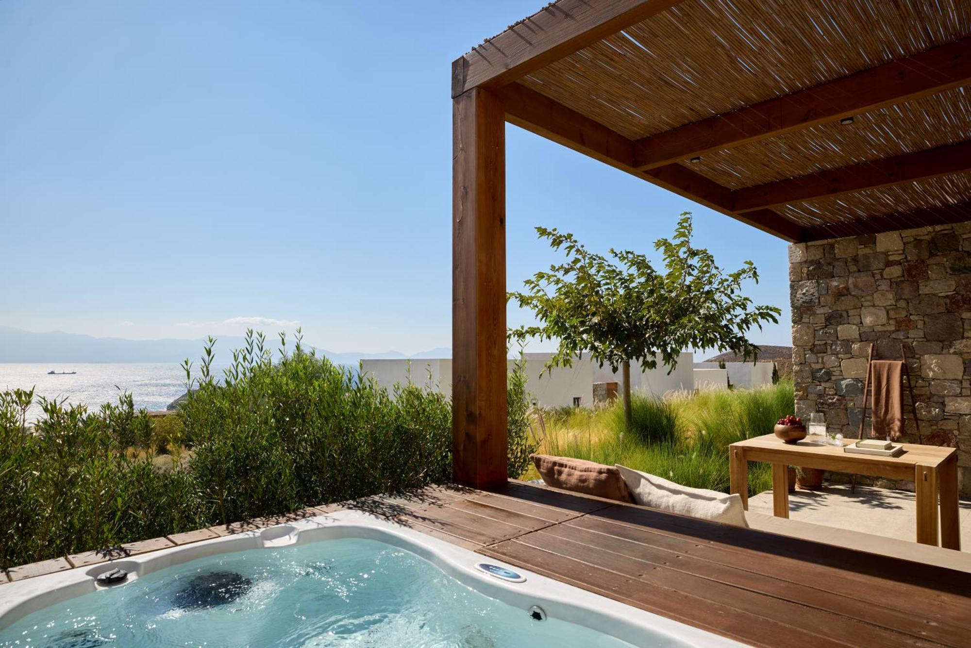 Junior Suite Sea View Hot Tub