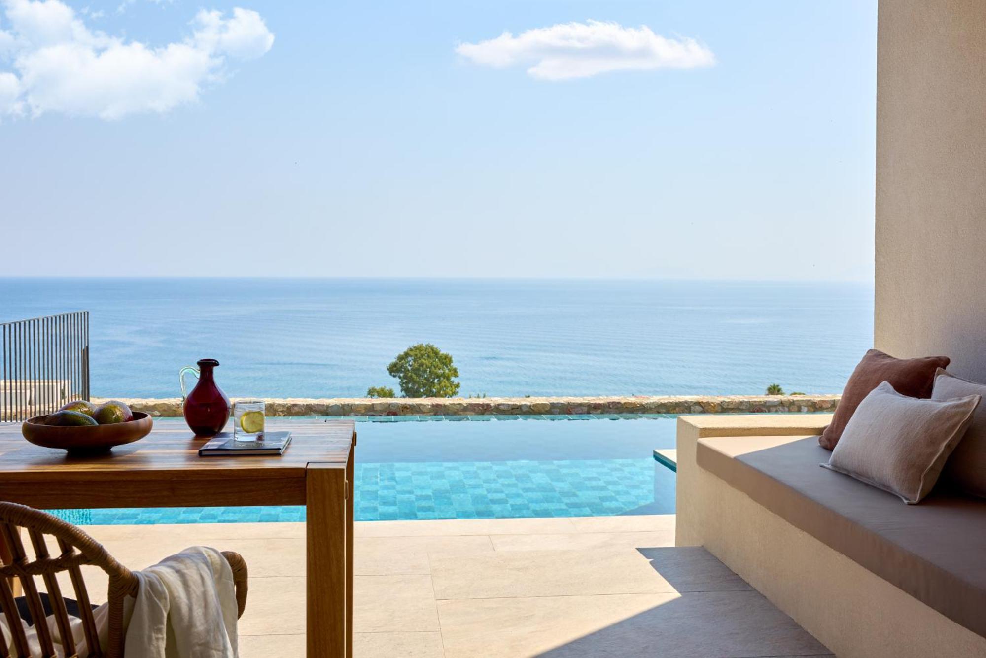 Deluxe Suite Sea View Private Pool