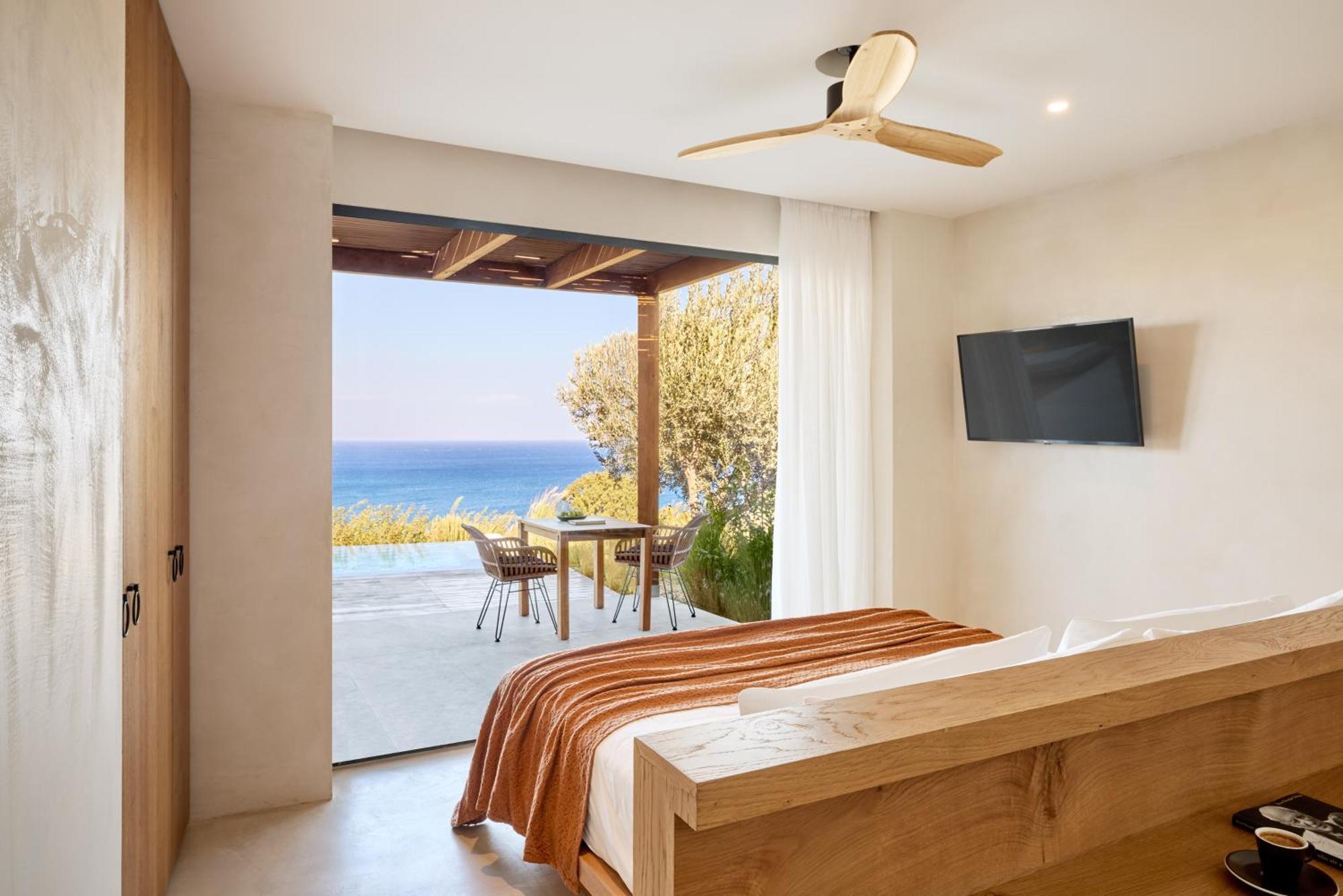Deluxe Suite Sea View Private Pool