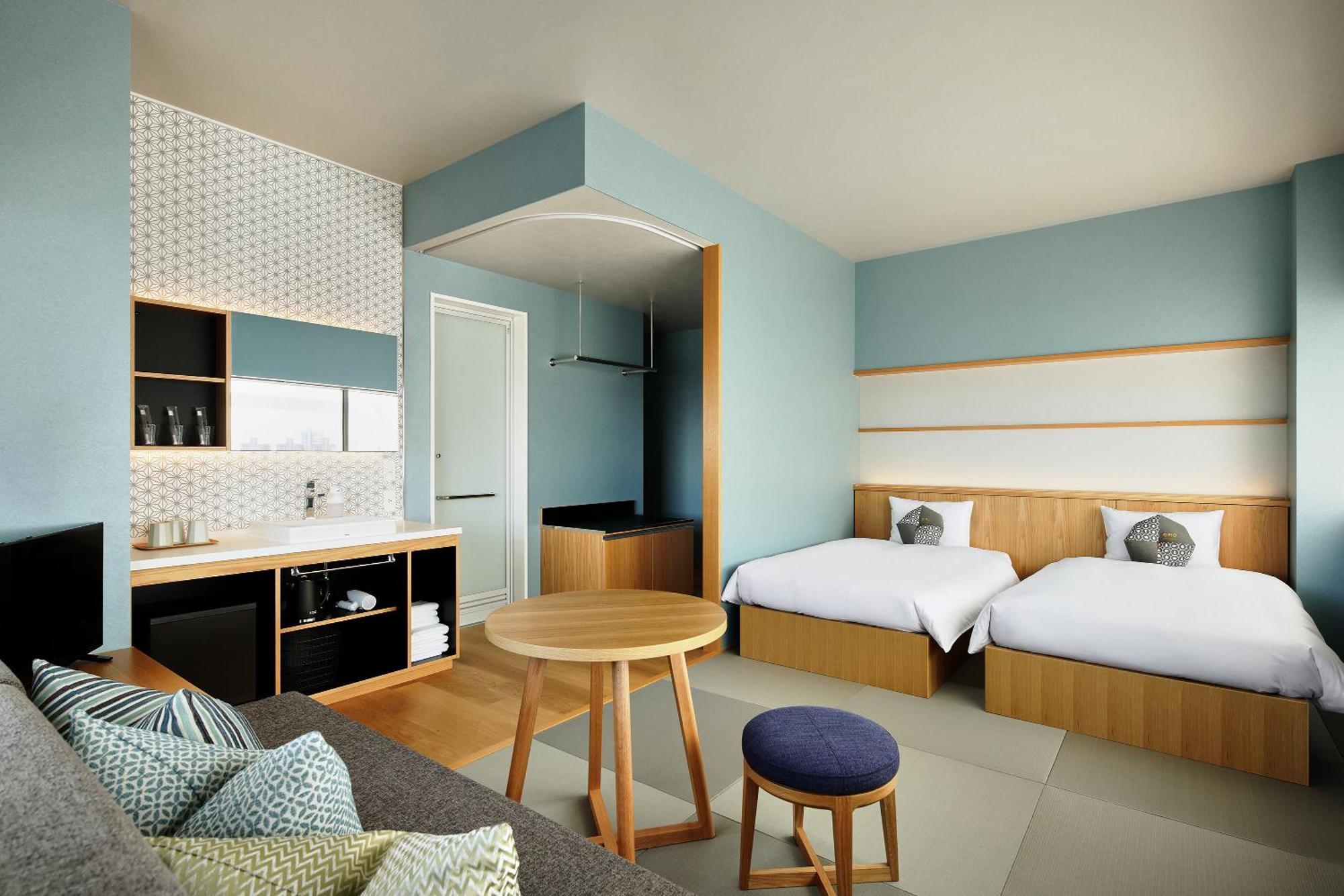 Corner Twin Room