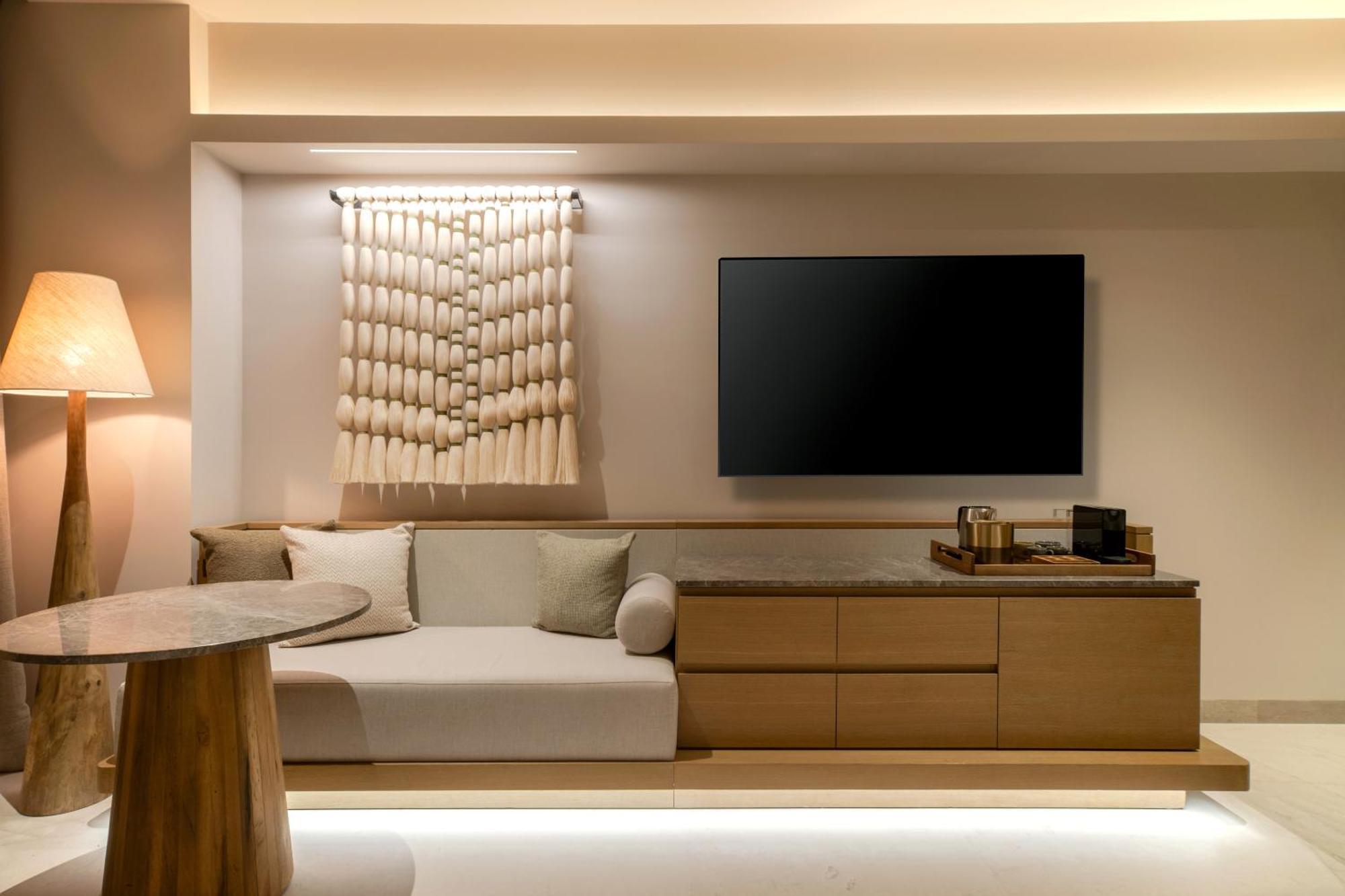 Queen Room Two Queen Beds Marina View