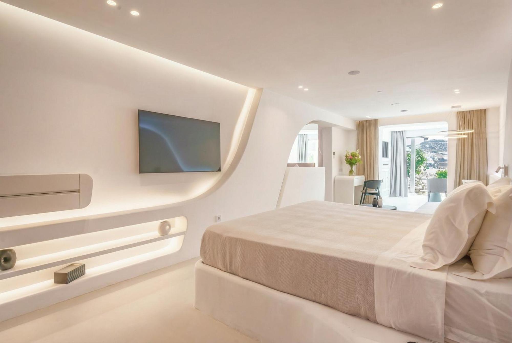Suite Pool