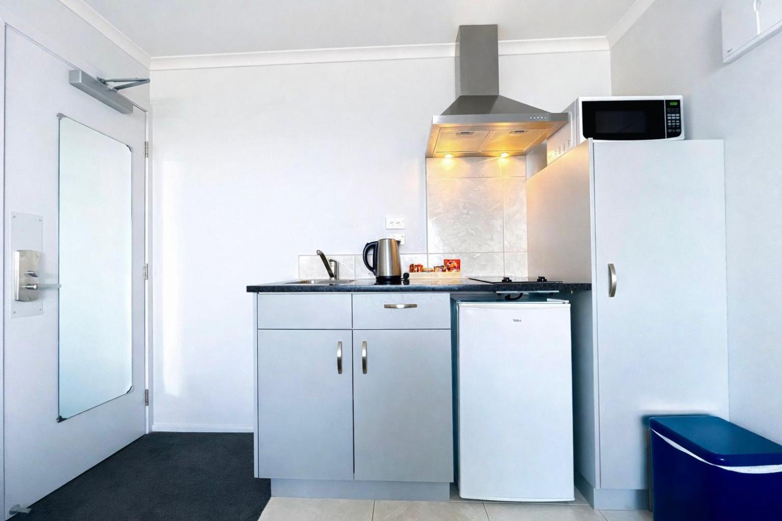 One-Bedroom Apartment with Spa Bath  No Sea View