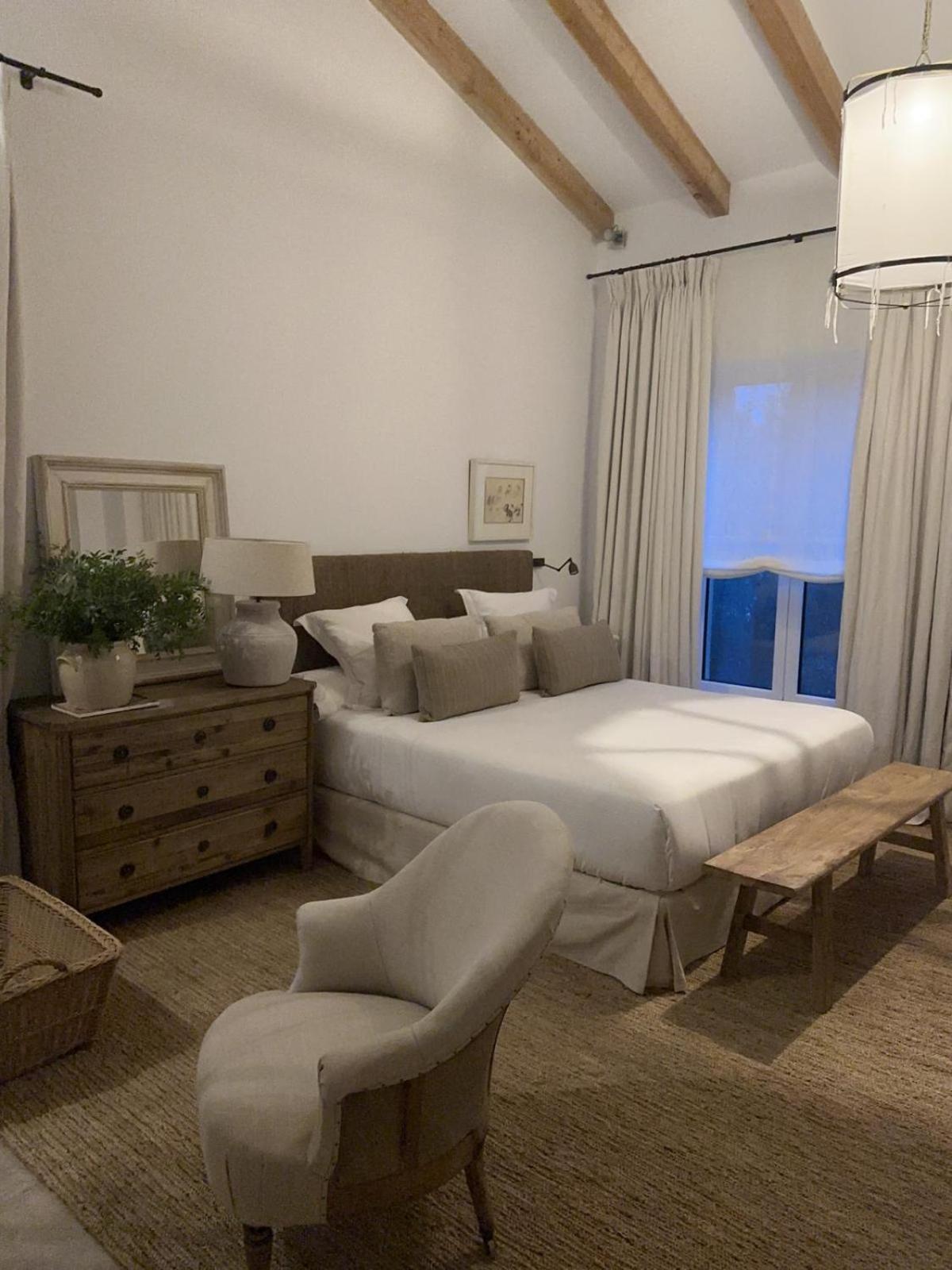 Queen Suite