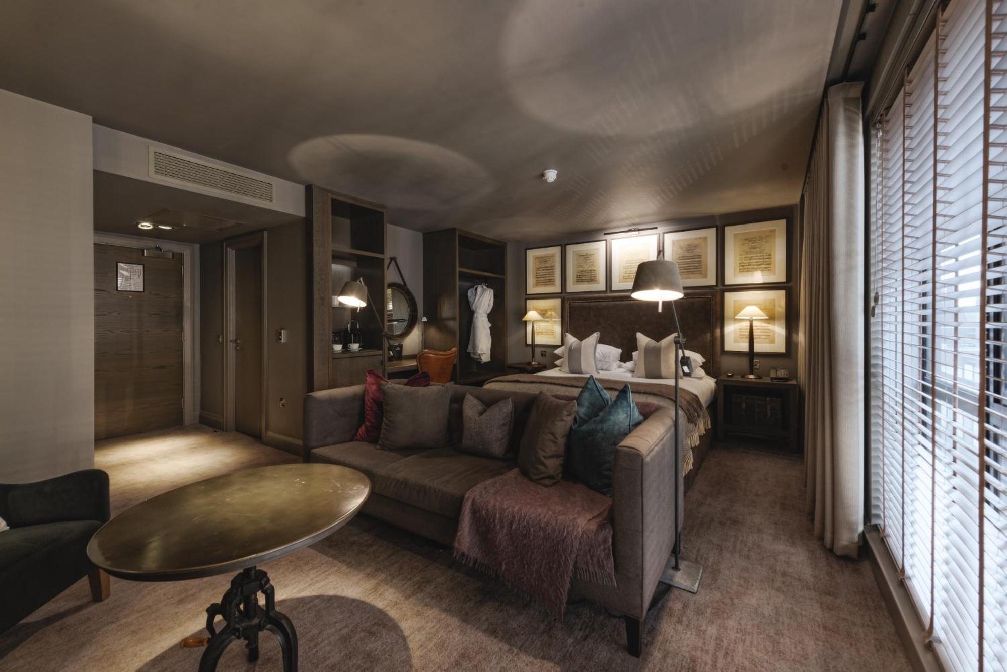 Executive King Room