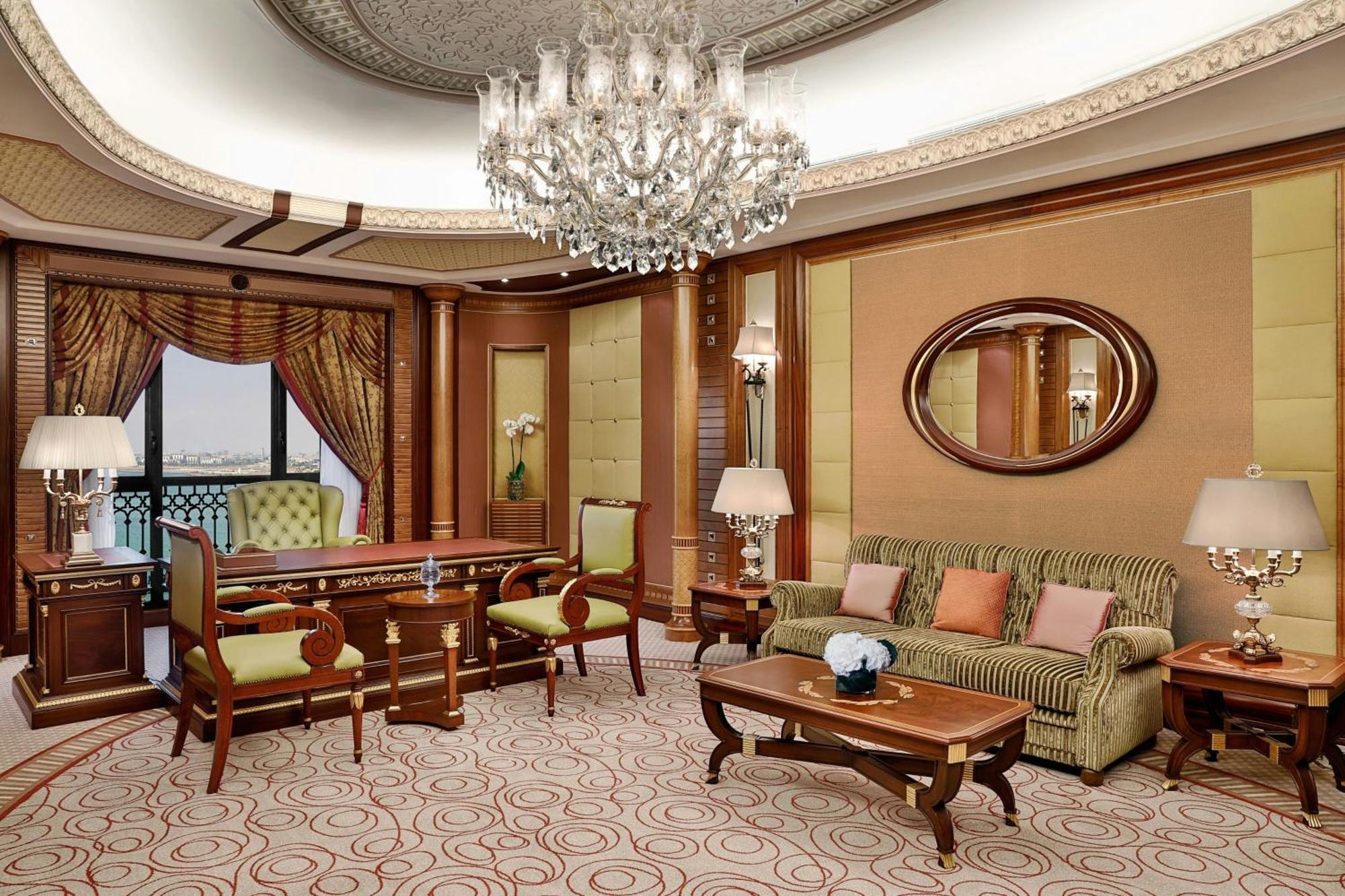 Royal Suite 1 Bedroom Suite 1 King Balcony