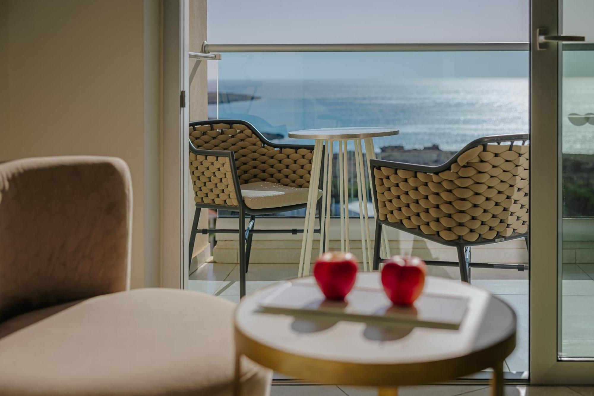 Superior Double or Twin Room Sea View