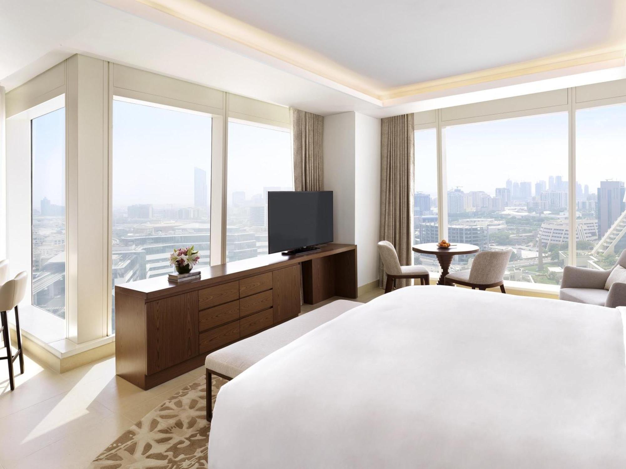 King Studio,1756756139:JPEG