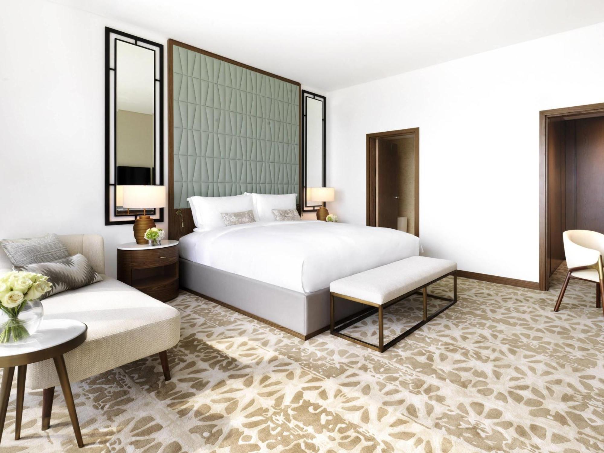 Three-Bedroom Apartment,1756756167:JPEG