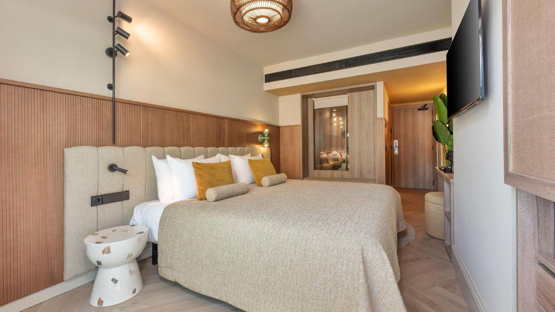 Double Room with Pool View,1756756294:JPEG