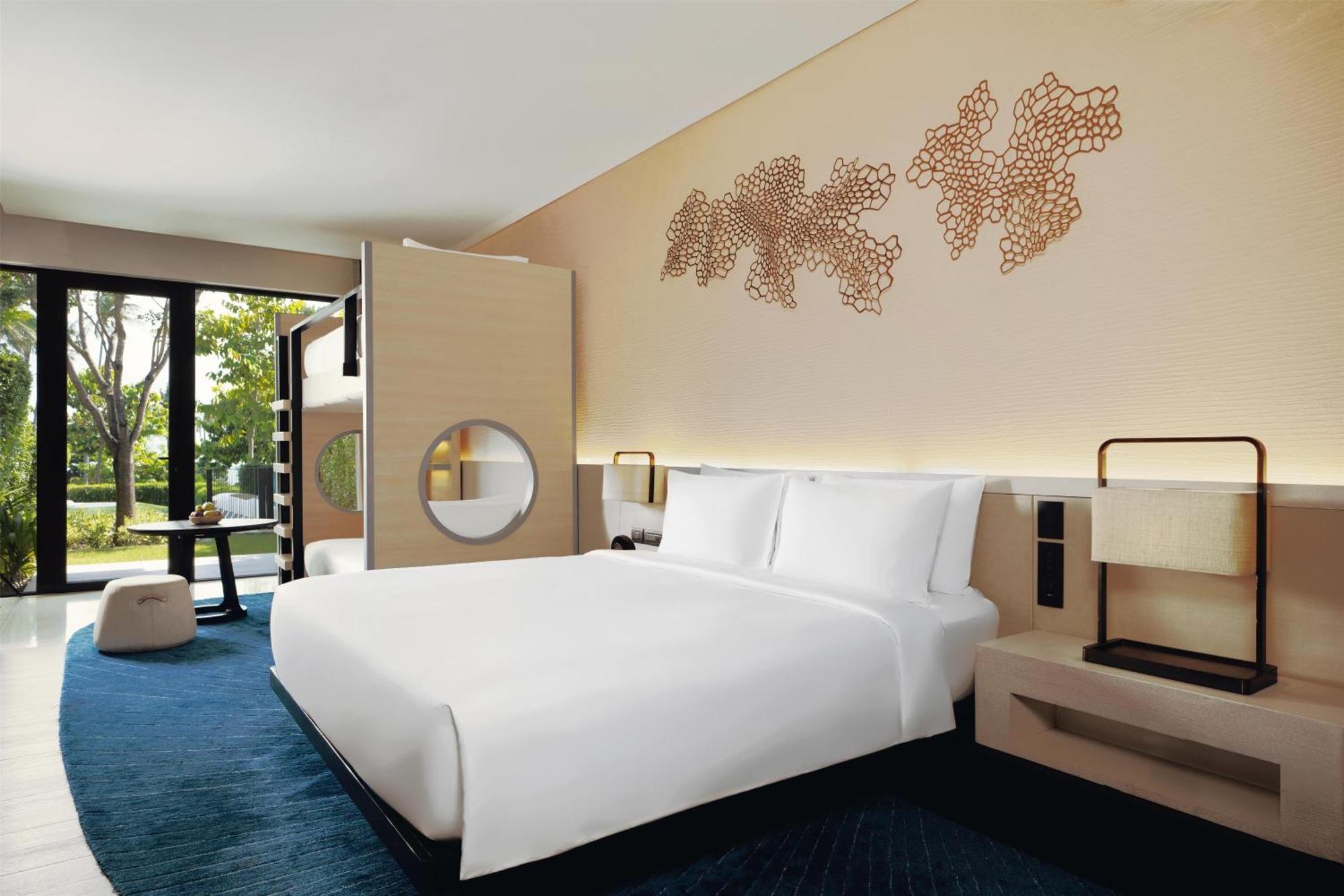 Family Room with One King Bed, One Bunk Bed and Garden View