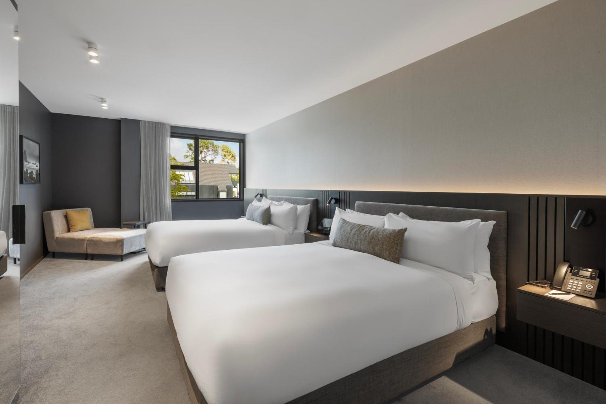 Mayfair Twin,1756831605:JPEG