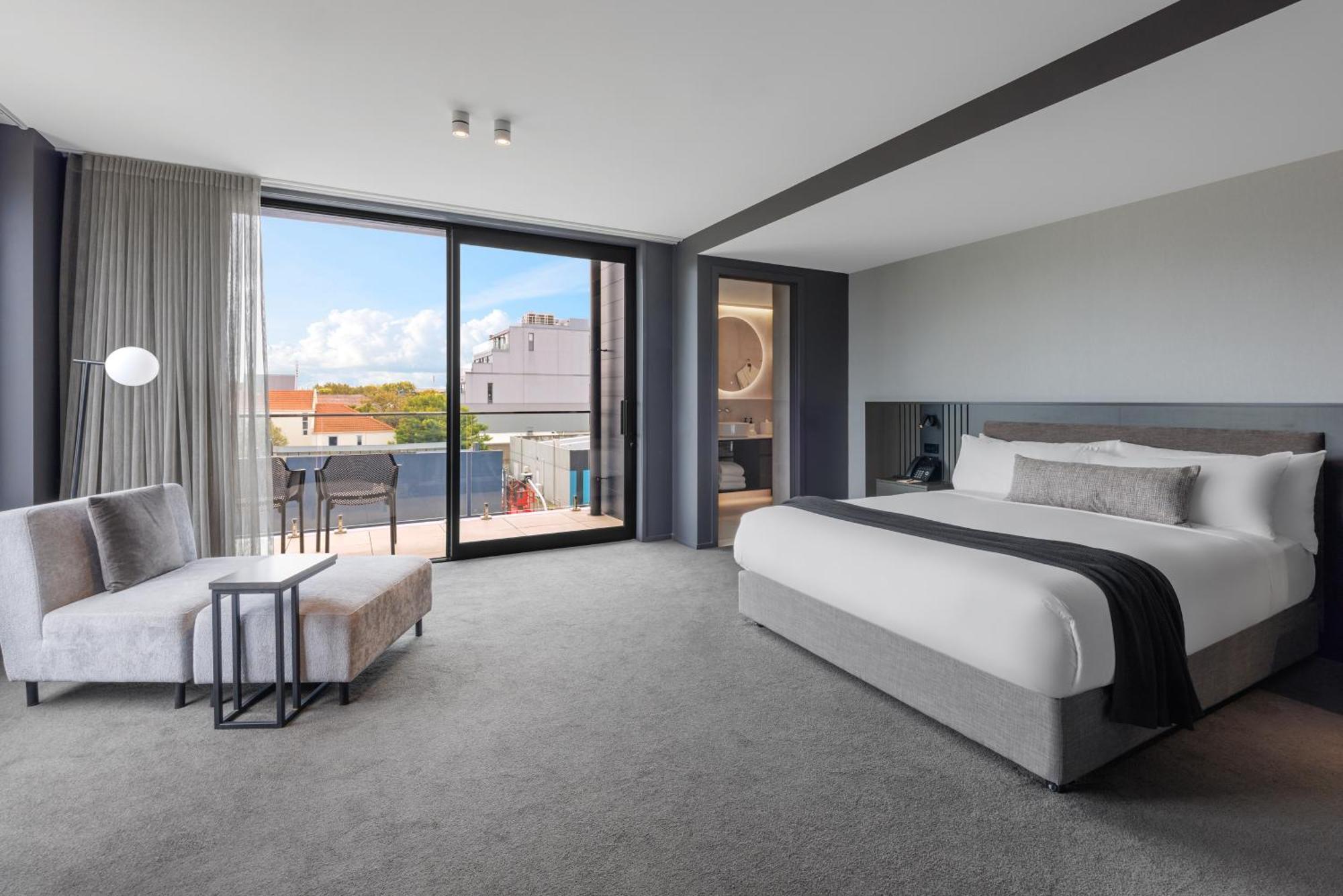 Mayfair Deluxe Suite