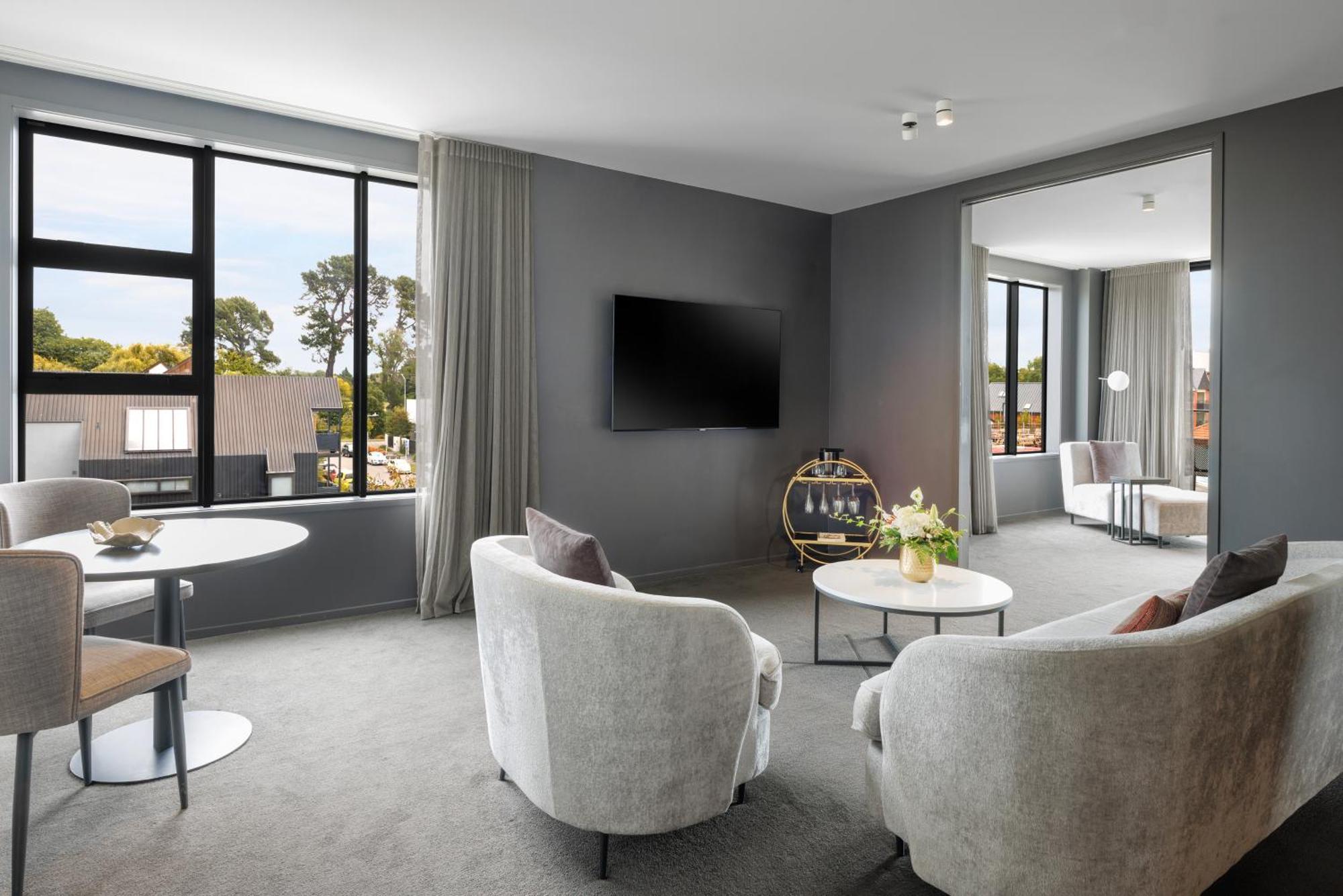 Mayfair Deluxe Suite