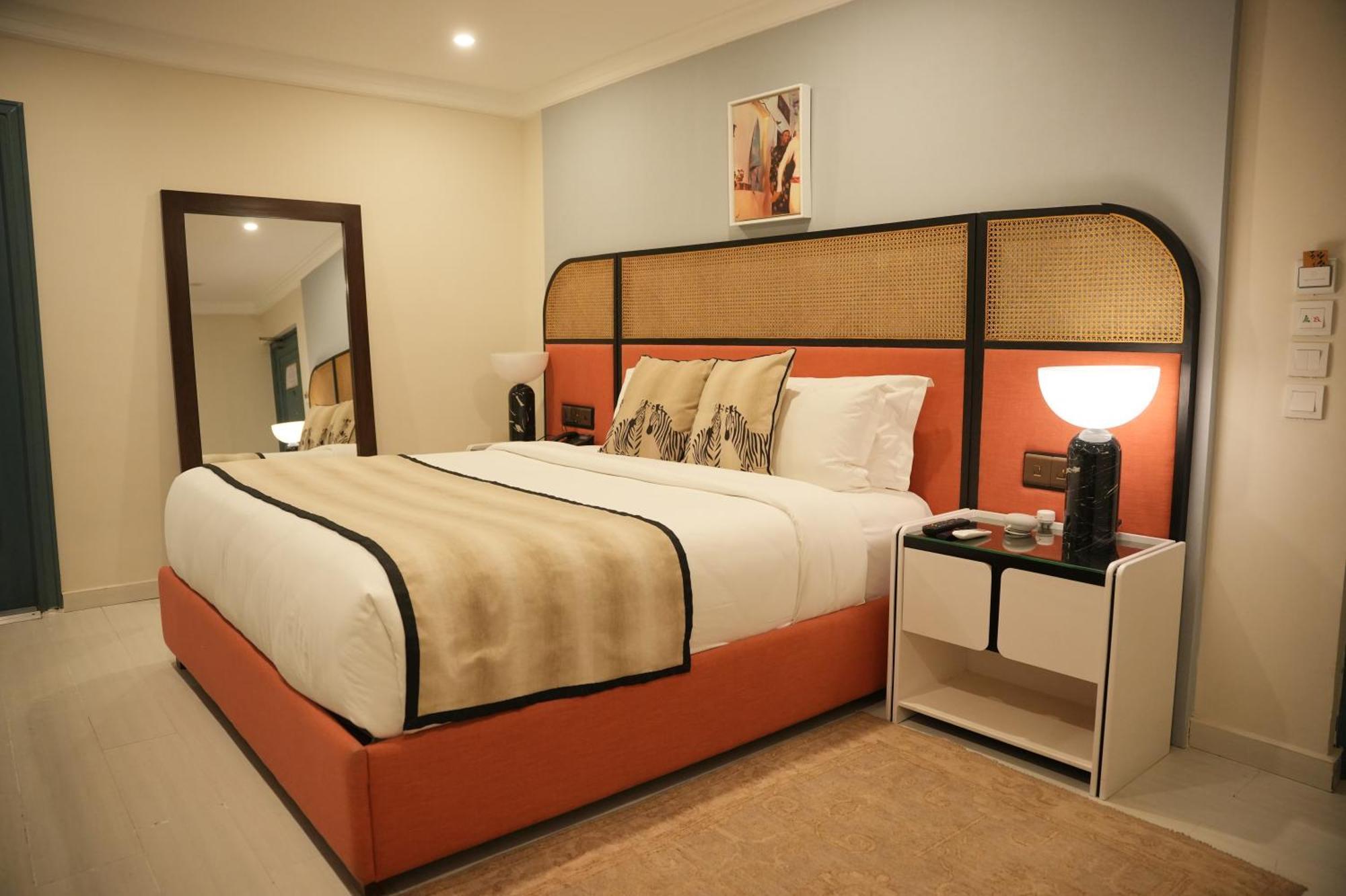 Junior Suite,1756881847:JPEG
