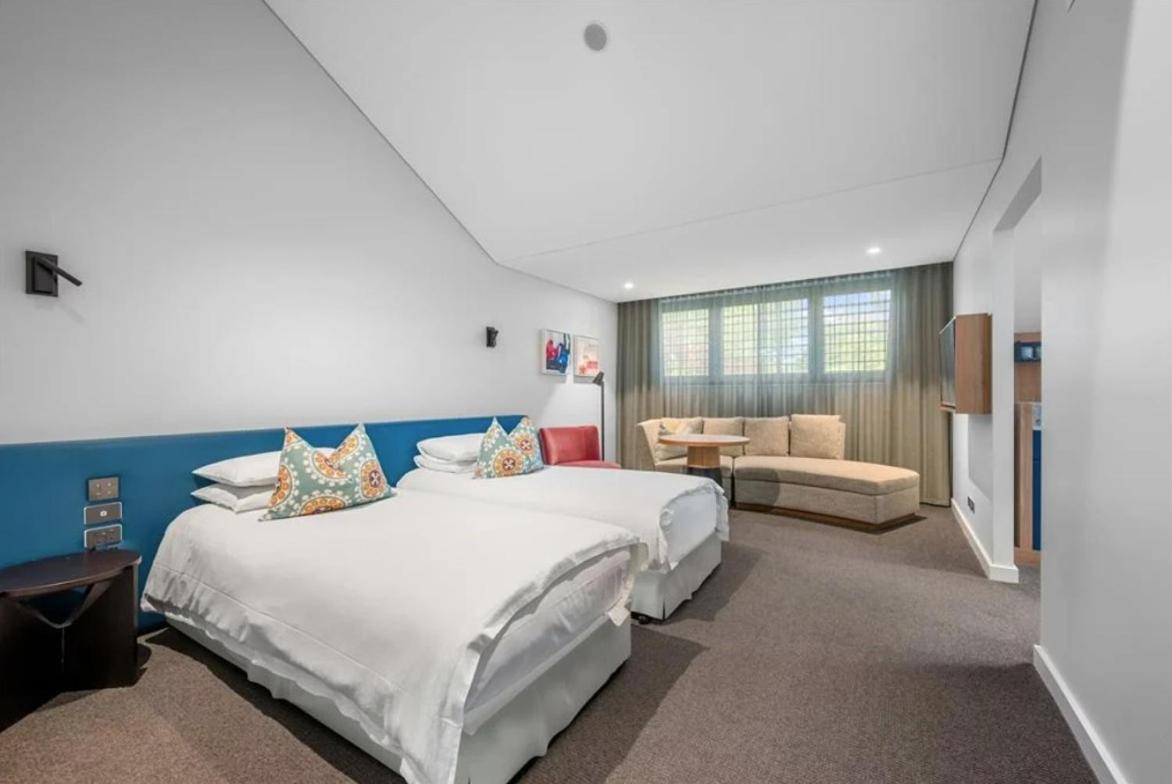 Accessible Executive Suite Wi-Fi &