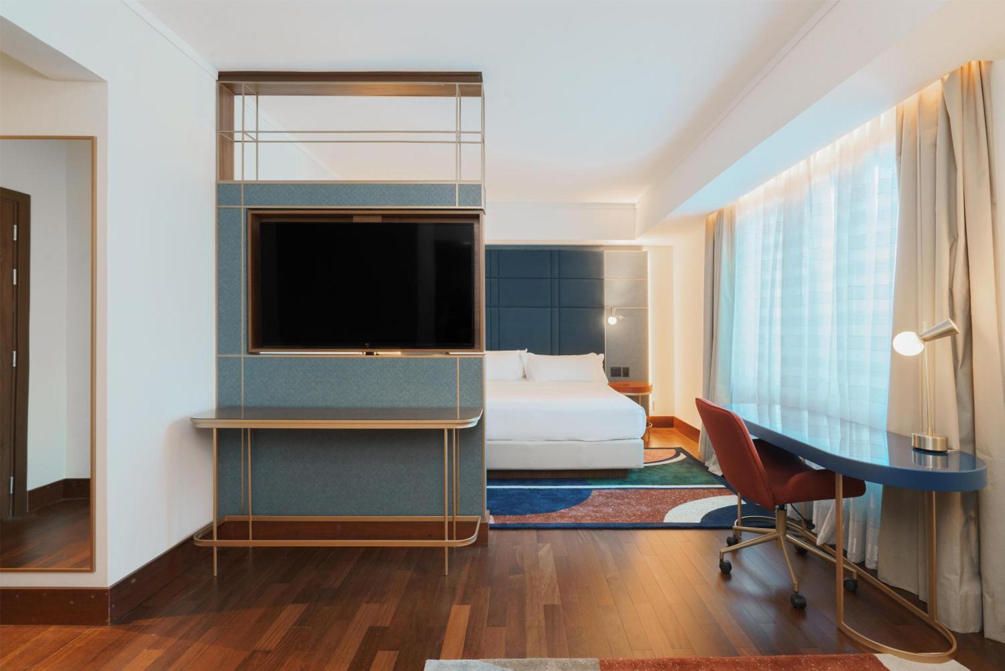 Premium King Room