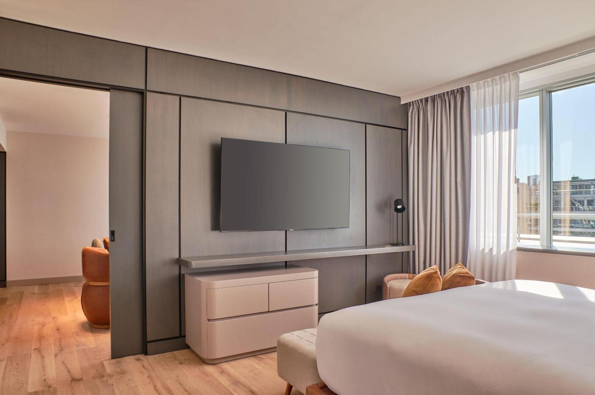 Executive King Petite Suite with Marina View,1758302257:JPEG