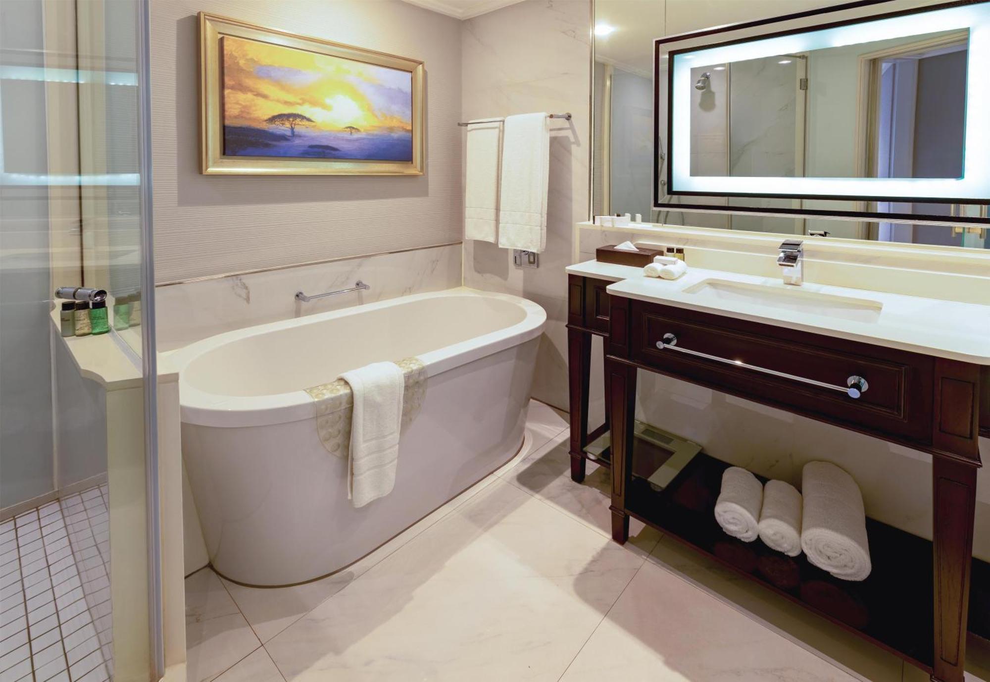 Sandton Sun Executive Double Room