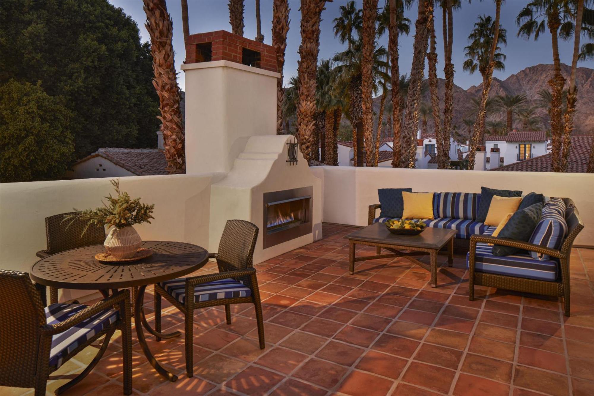 Casita Starlight mit 1 Kingsize-Bett und Balkon
