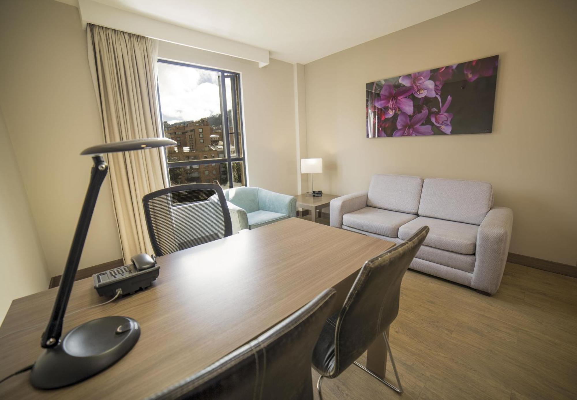 Suite Two Double Beds Non-Smoking