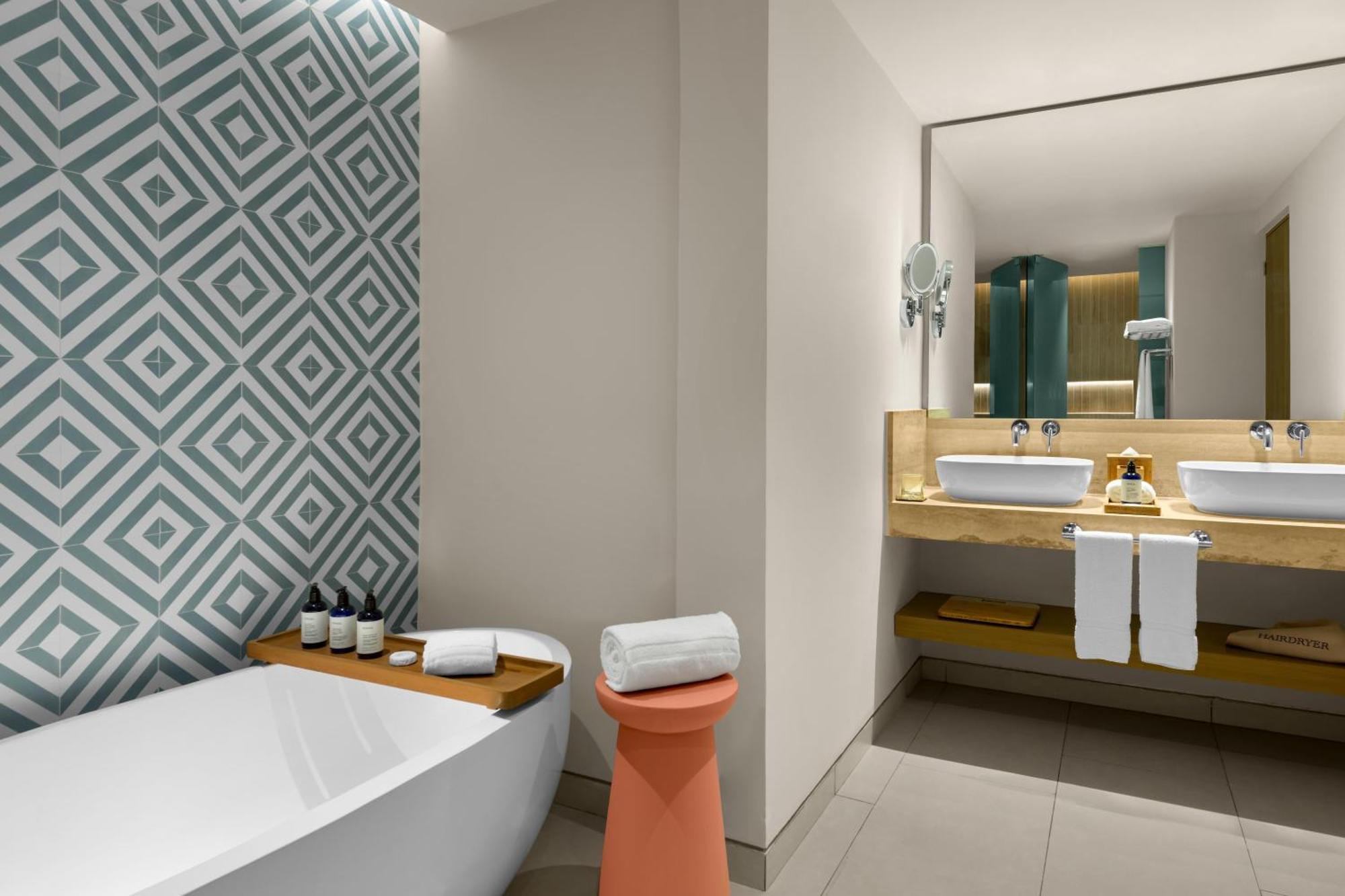 Premium Queen Room Two Queen Beds Ocean View