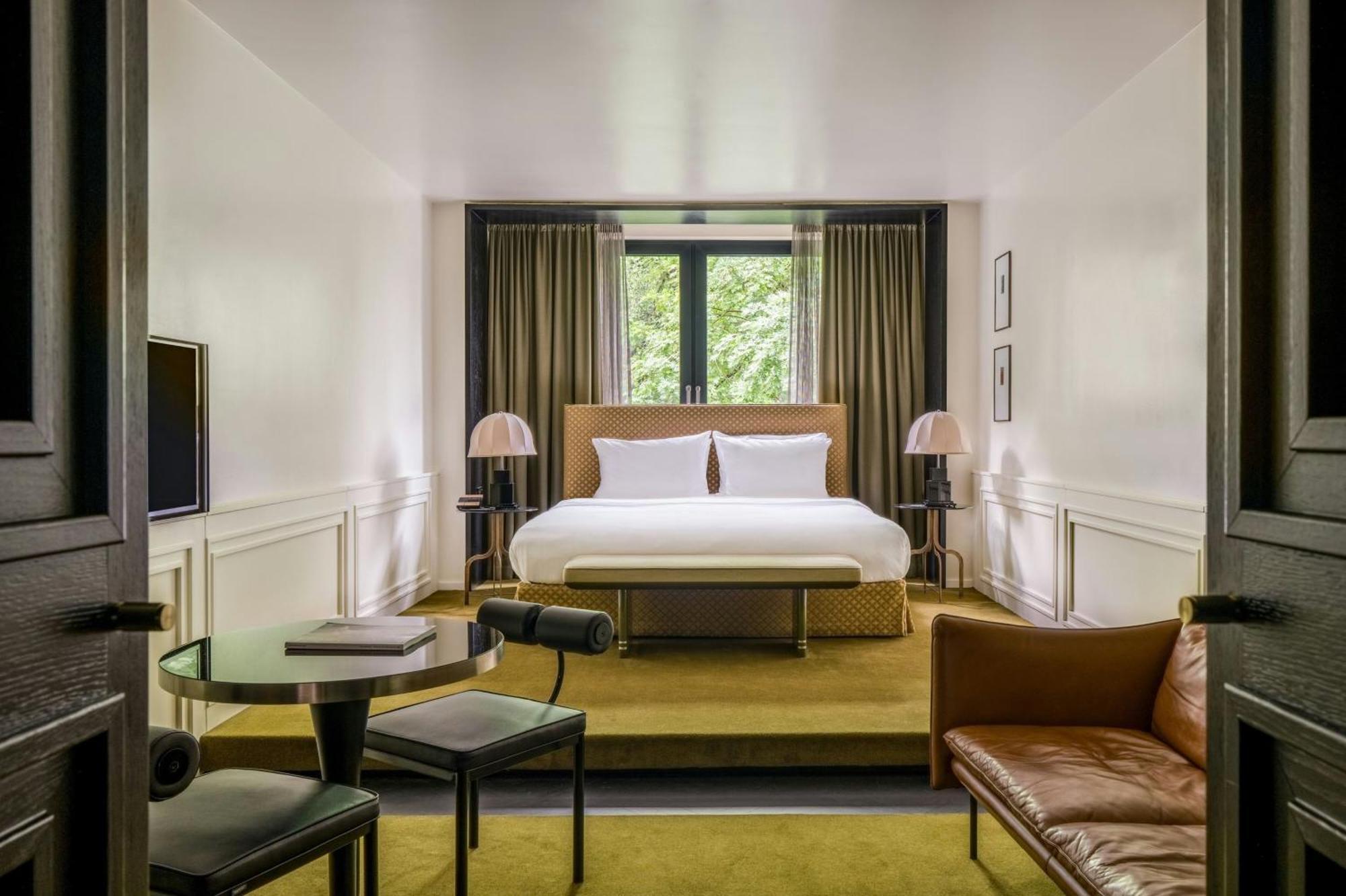 Junior King Suite