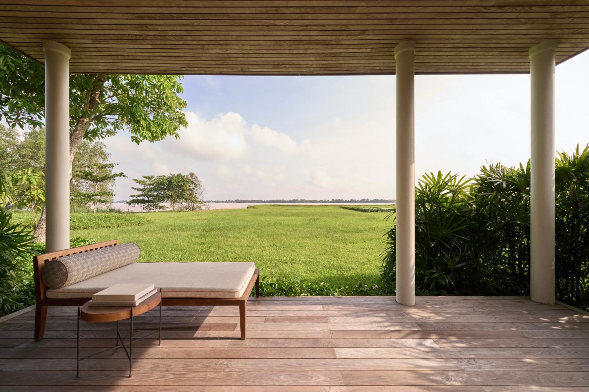 King Bungalow Water View