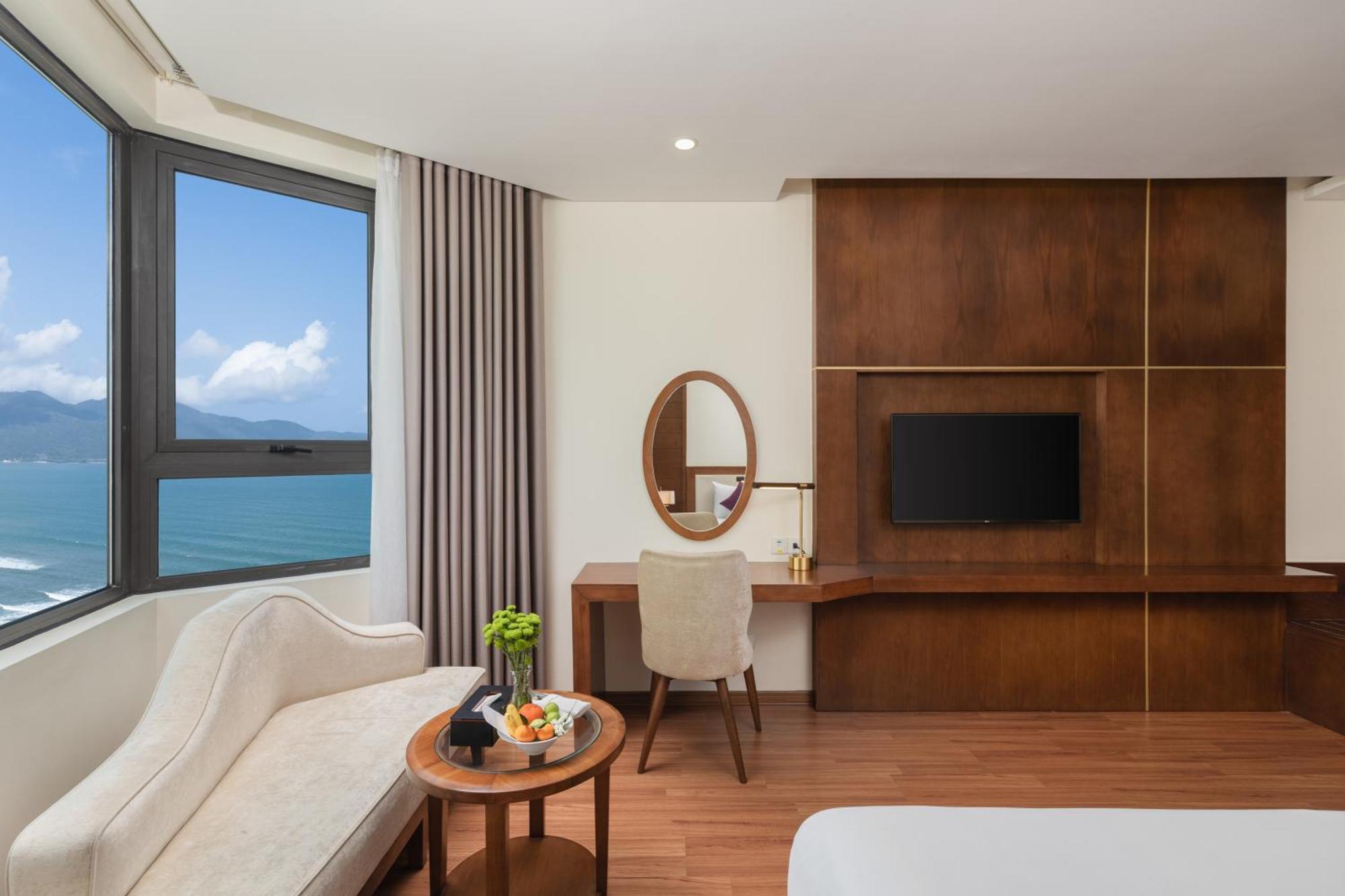 Grand Double Room Partial Ocean View Afternoon Tea Per