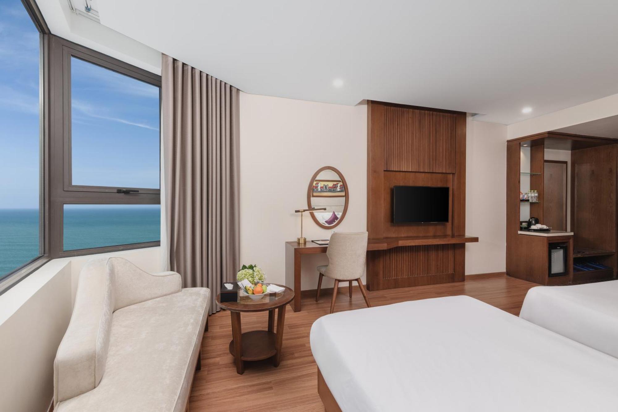 Grand Twin Room Partial Ocean View Afternoon Tea Per