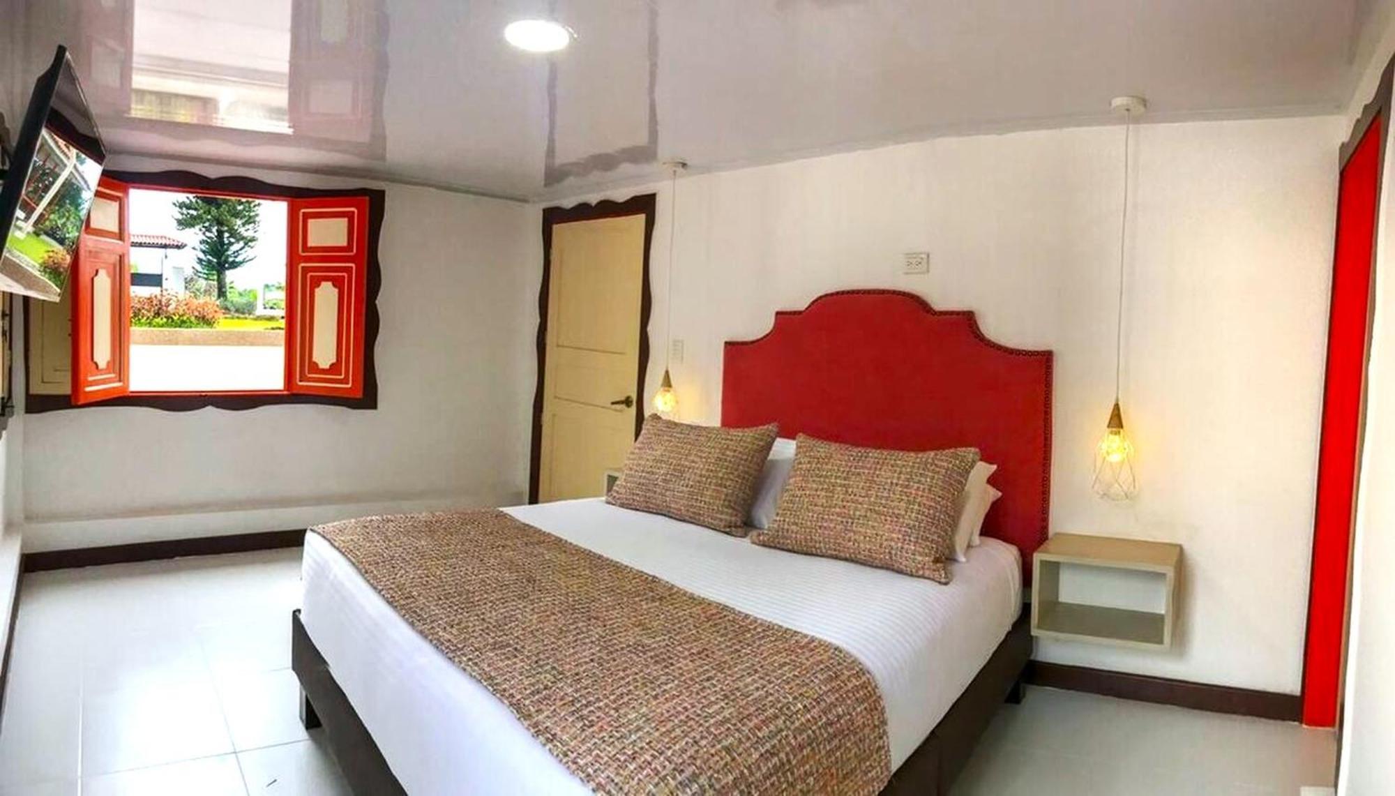 Deluxe Queen Room