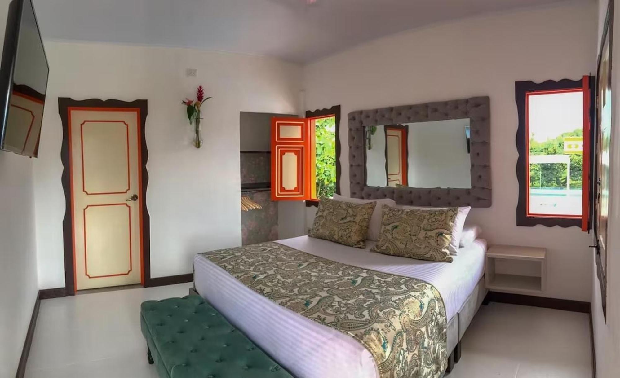 Deluxe Queen Room