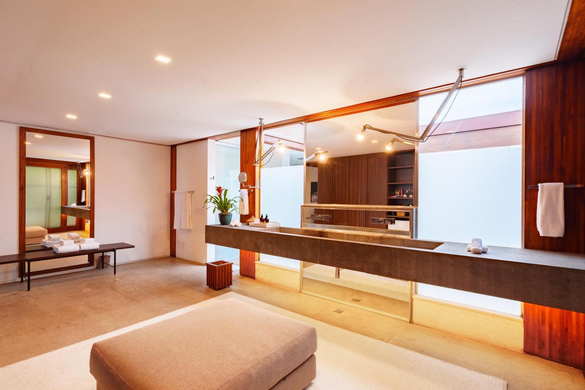 King Suite with Ocean View