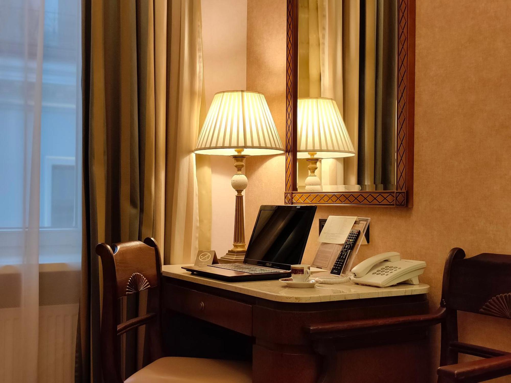 Business Single Room