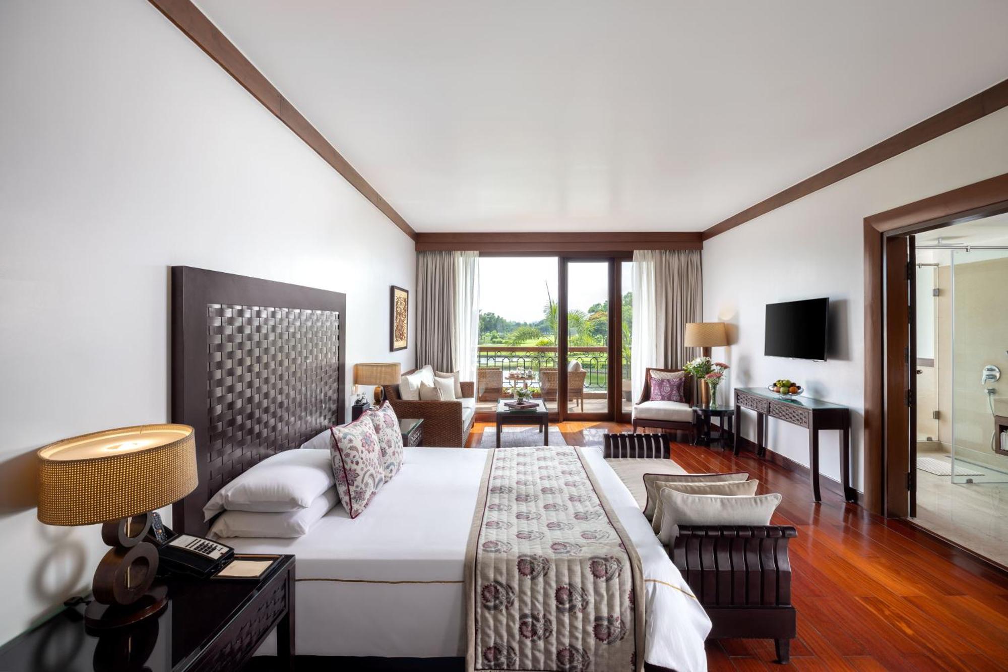 Golf View King Room