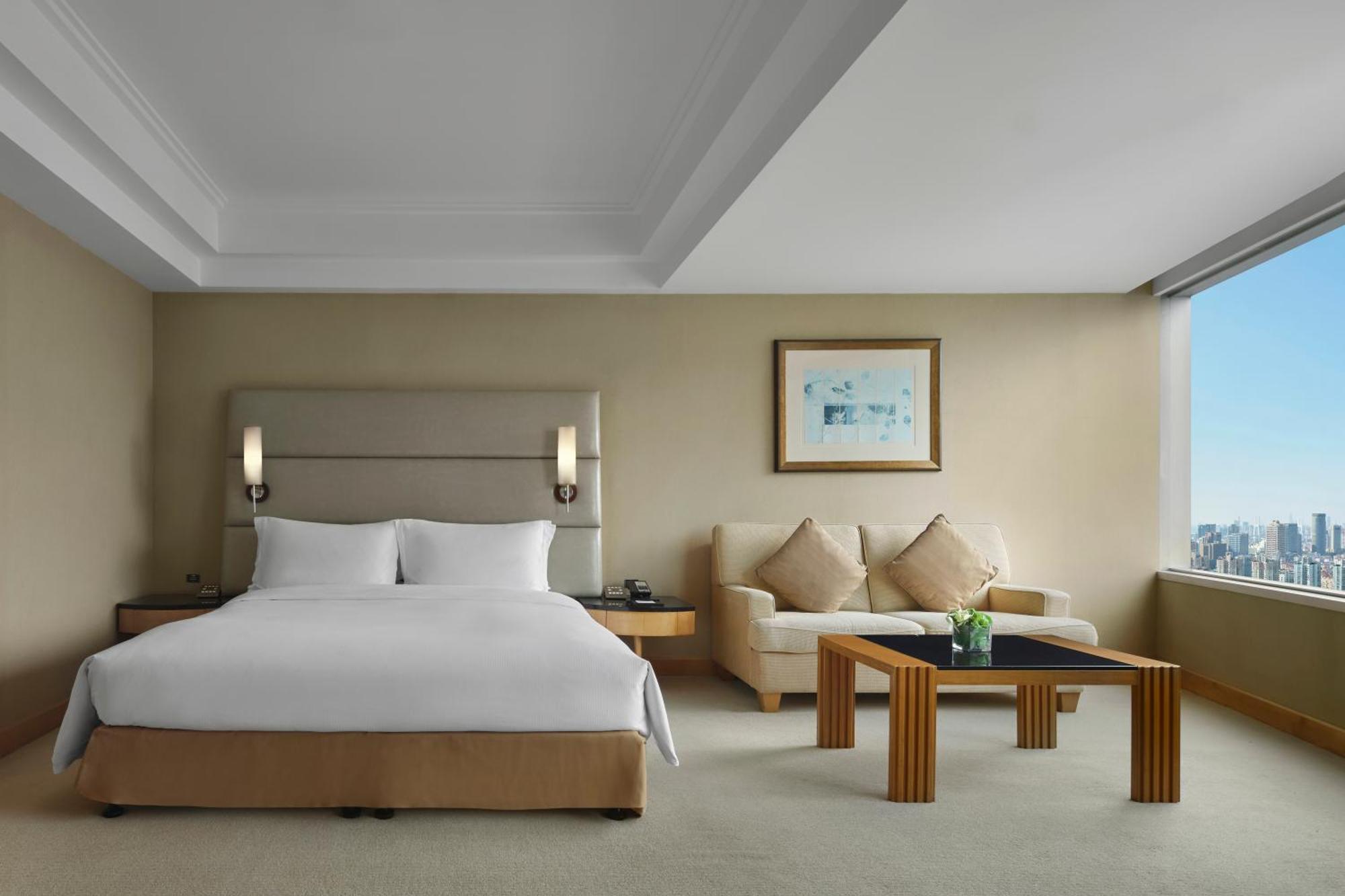 Executive King Room Lounge Access